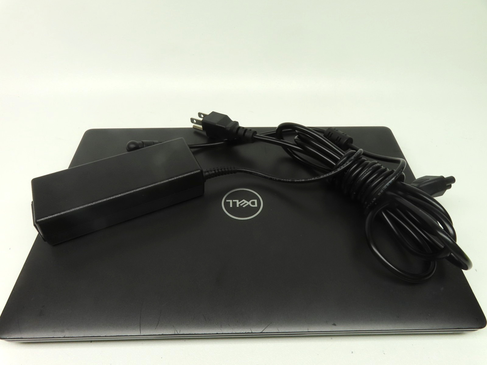 Dell Latitude 5400 14″ Intel i5-8265U 1.6GHz 16GB RAM 256GB SSD