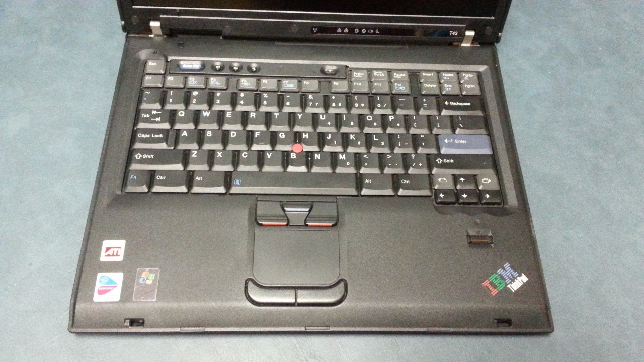 IBM T43 15″ low 23hrs LCD FLEXVIEW XP COLLECTOR SAMSUNG 160GB THINKPAD