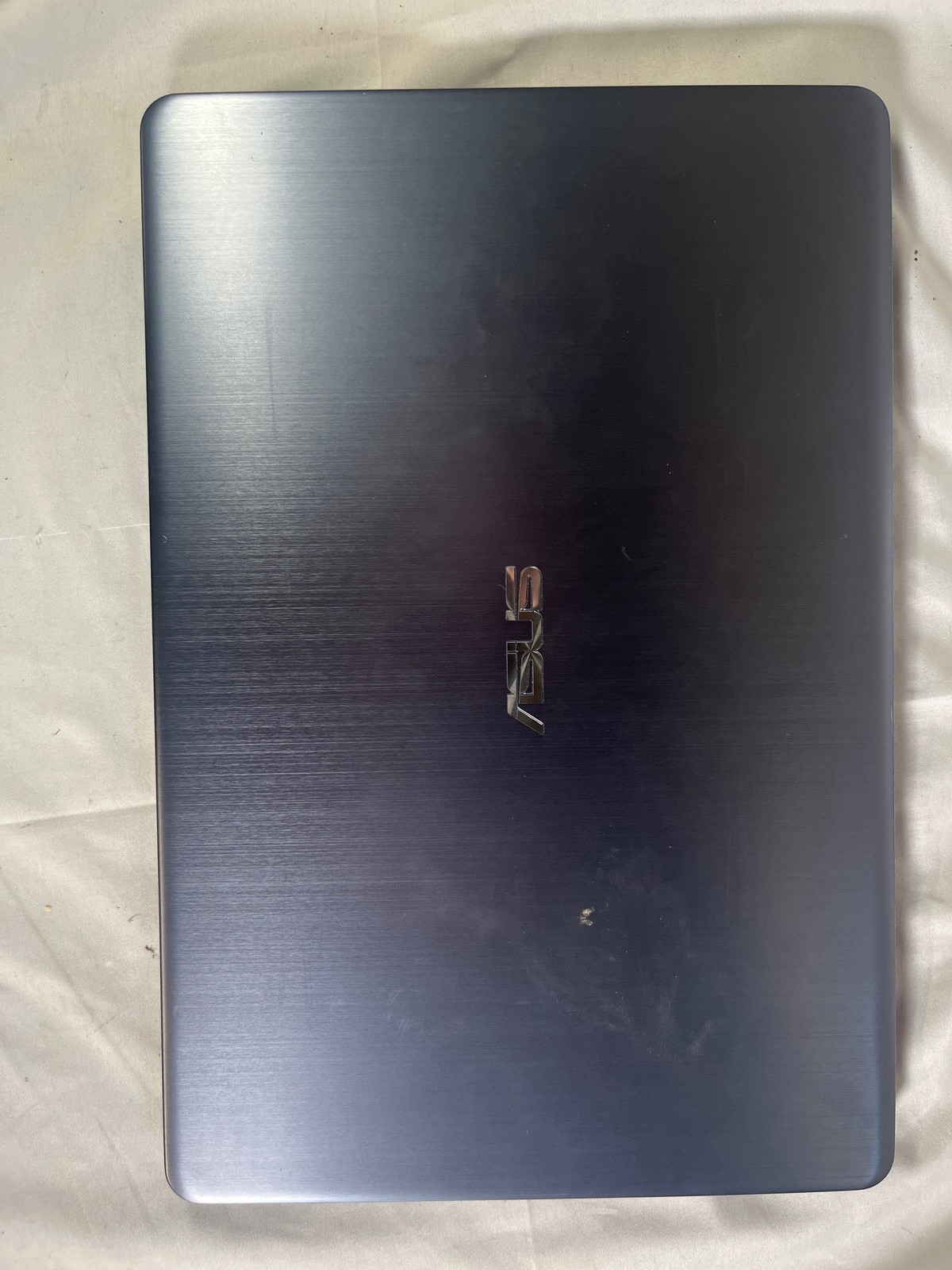 ASUS Vivobook S X510UNR Intel Core i5-8250U 8 GB 256GB SSD 15.6″