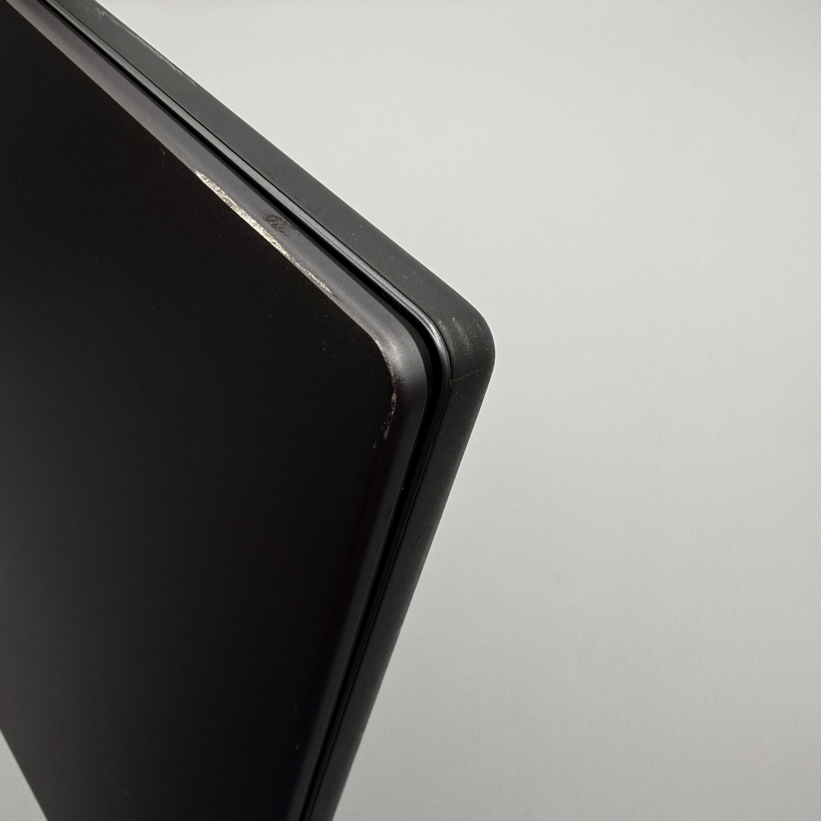 Lenovo IdeaPad Slim 3 15Q8X10 15.3″ Snapdragon X 16GB 476GB SSD Touch 100% Bat
