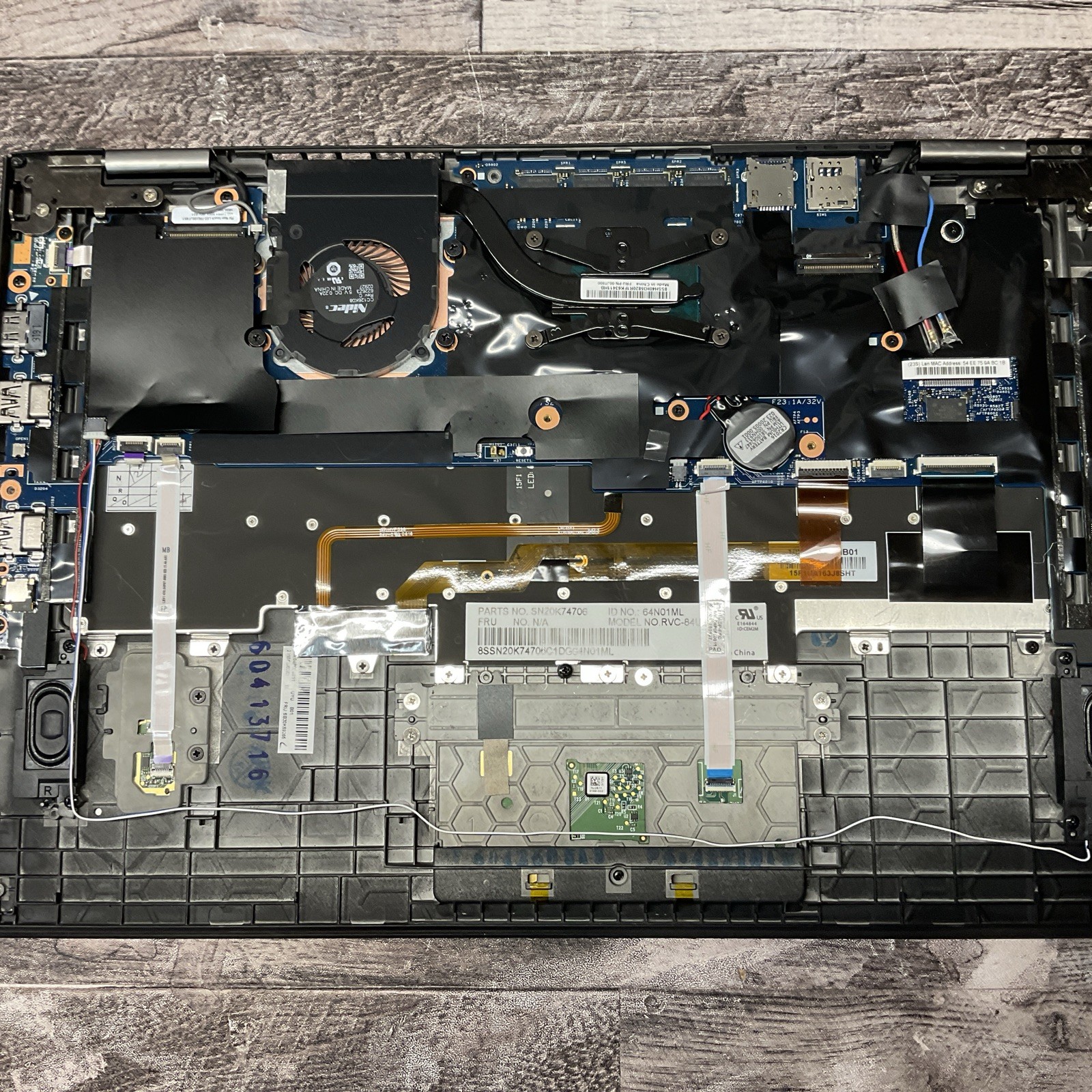 Lenovo ThinkPad X1 Carbon 4th Gen / i7 6th / 8GB / No SSD / O10
