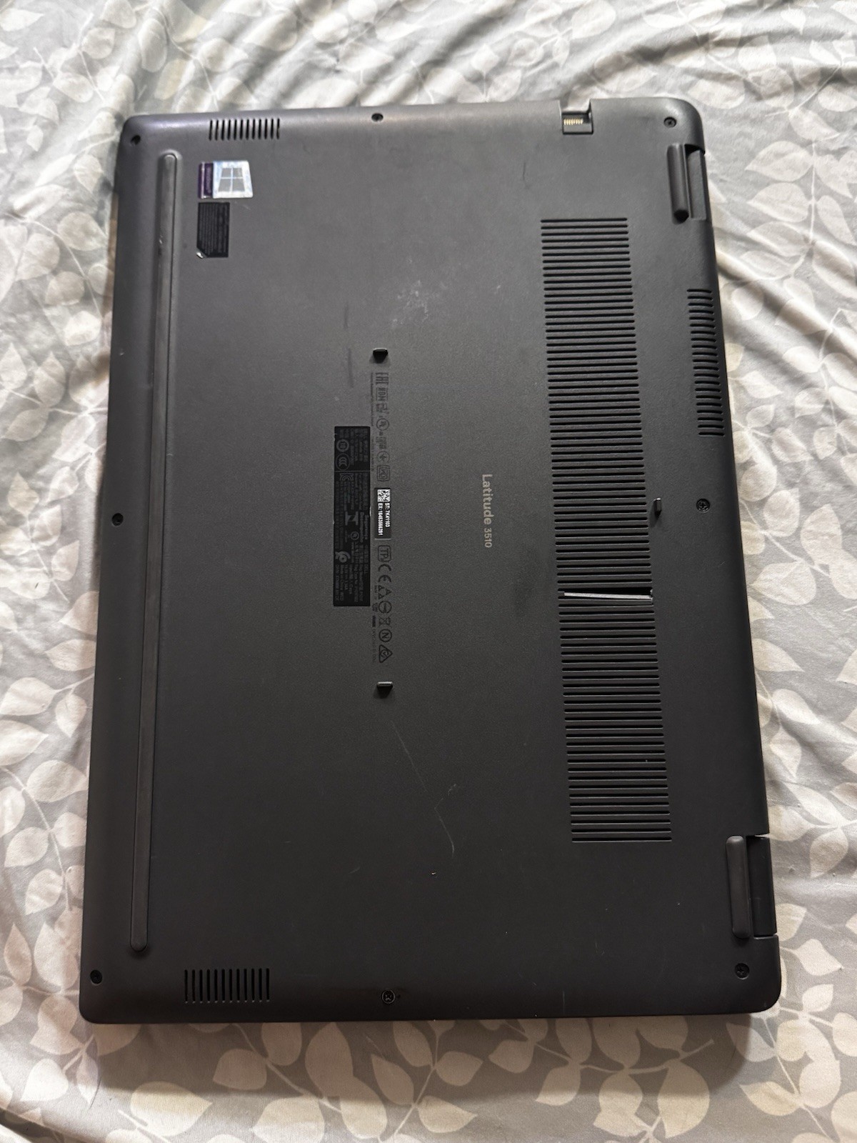 Dell Latitude 3510 15.6″ i5-10210U 24GB RAM 512GB SSD Windows 11 Pro