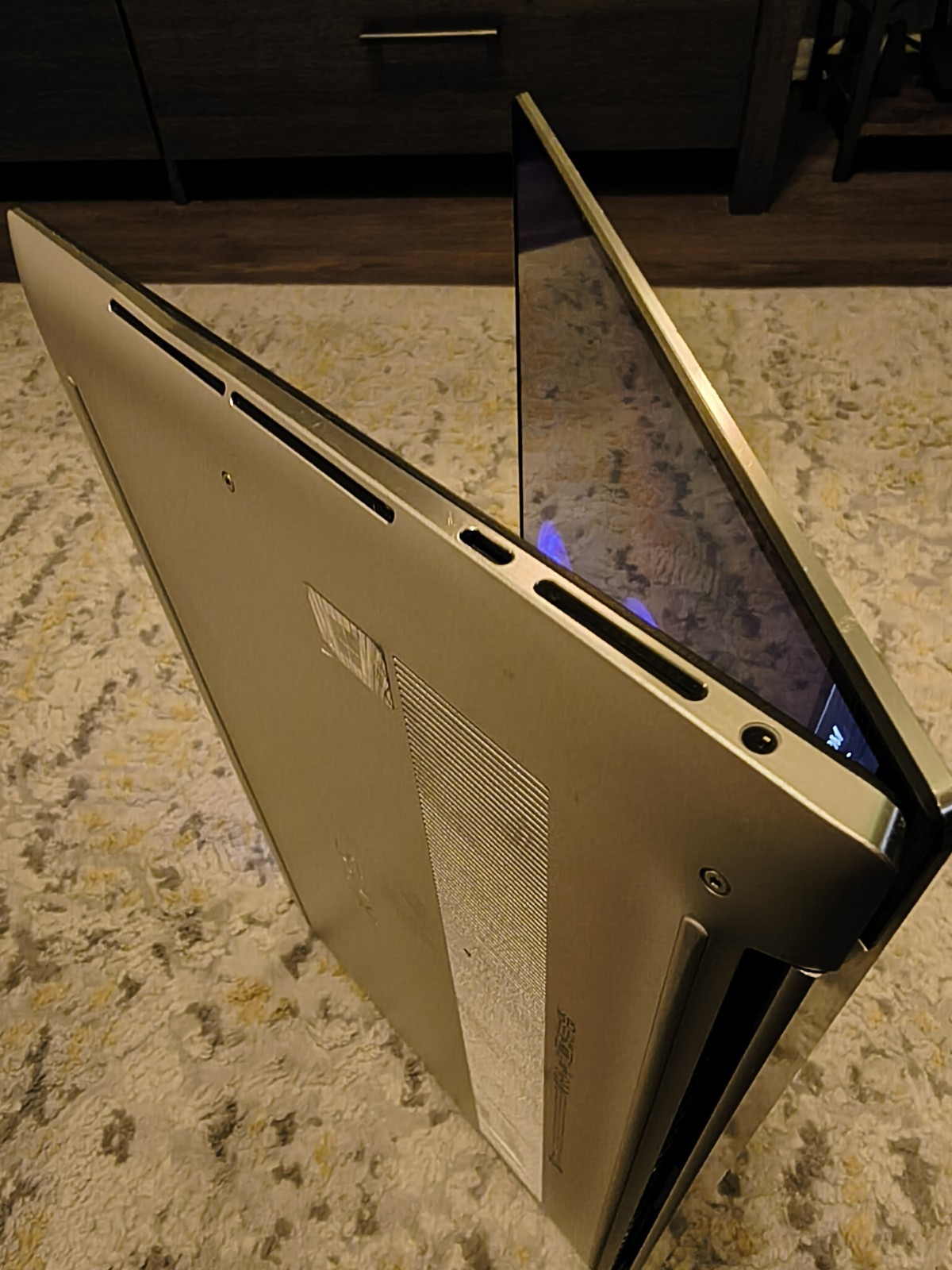 Dell XPS 15 9510 FHD 2.50GHz i9-11900H 32GB 512gb SSD RTX 3050 Ti