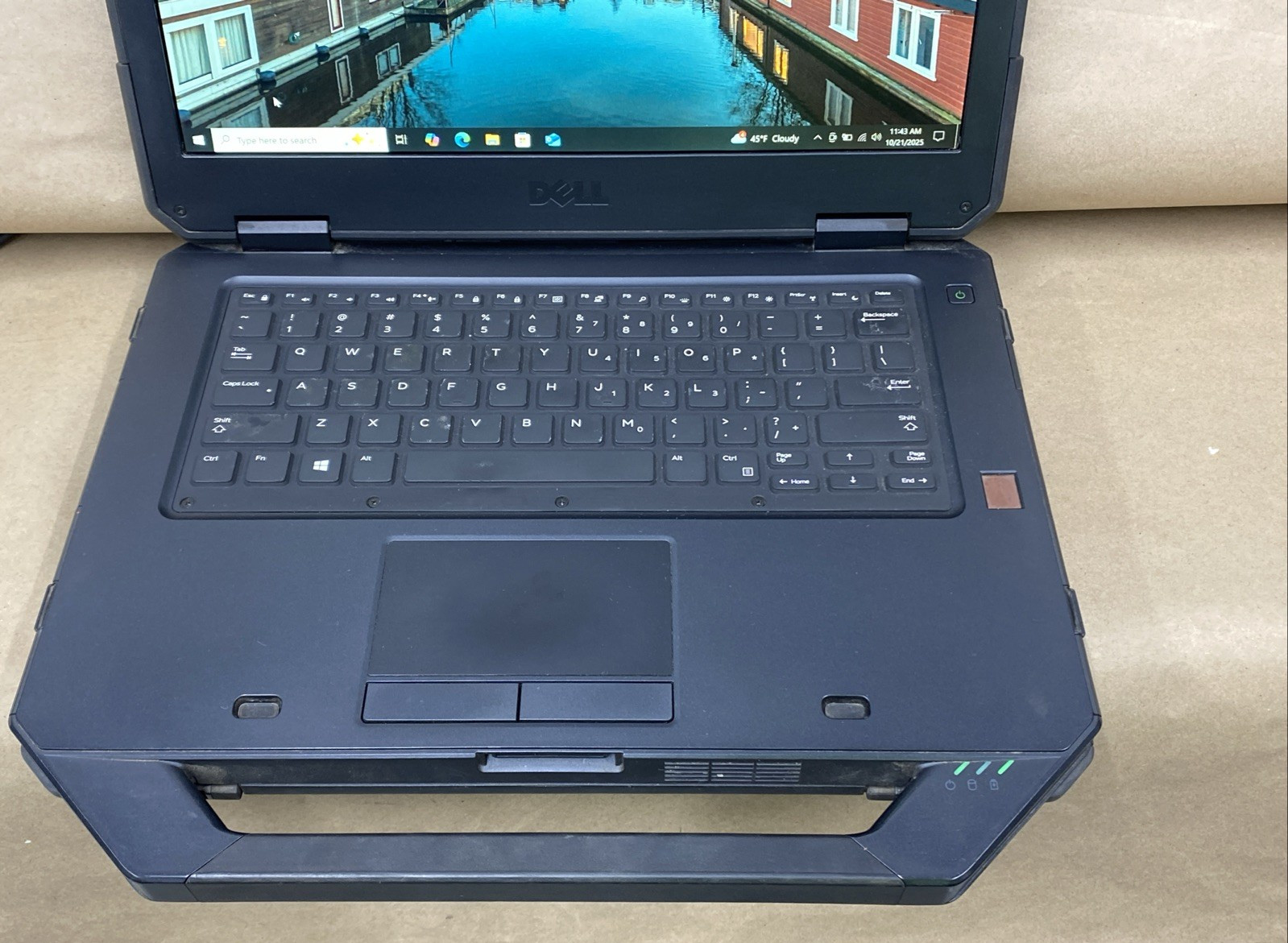Dell Latitude 5414 – 14″ FHD – i7-6600U – 16GB – 256GB SSD – Win 10 Pro – READ