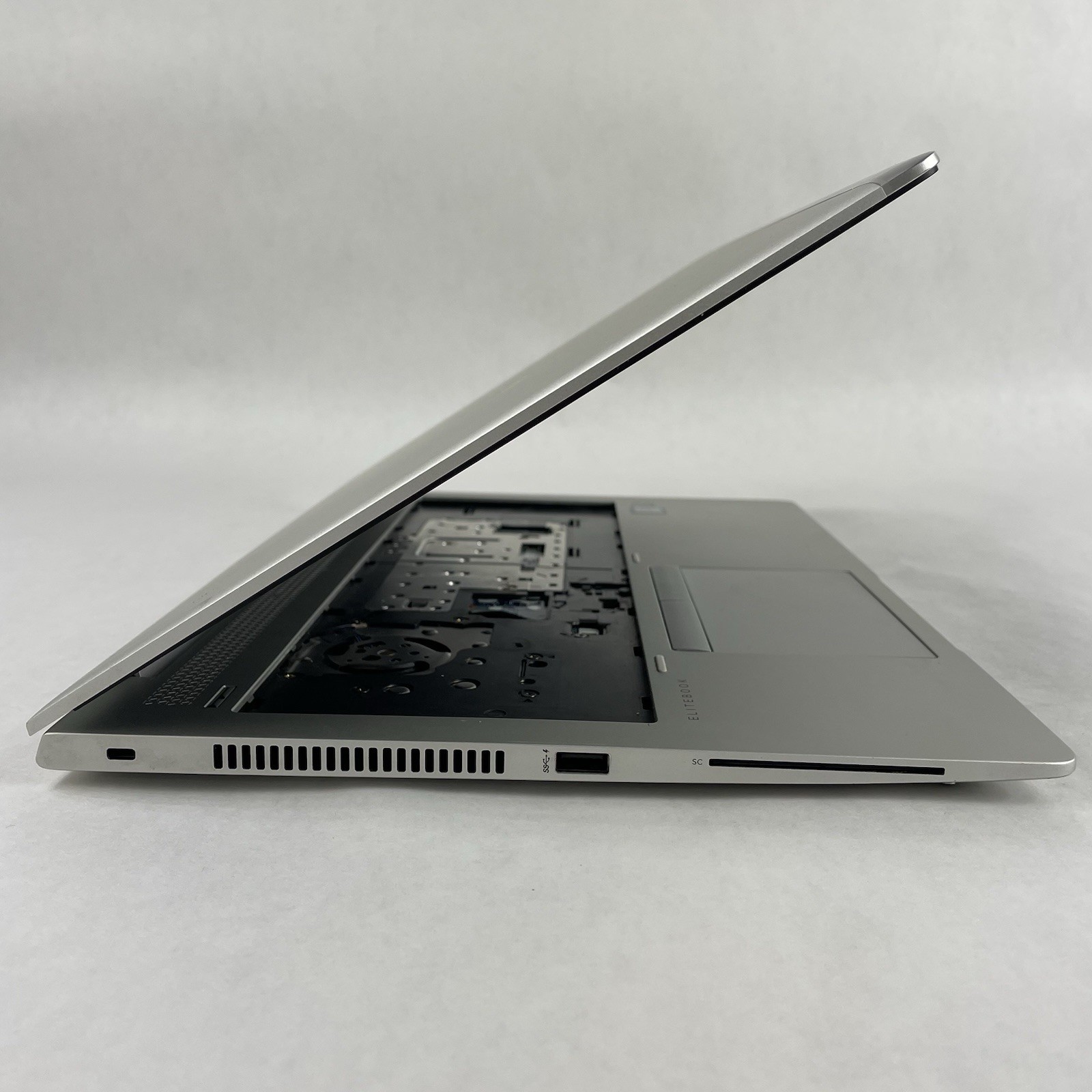 HP EliteBook 850 G6 15.6″ i5-8365U 1.60 GHz 8 GB RAM No SSD/OS/AC – No Keyboard