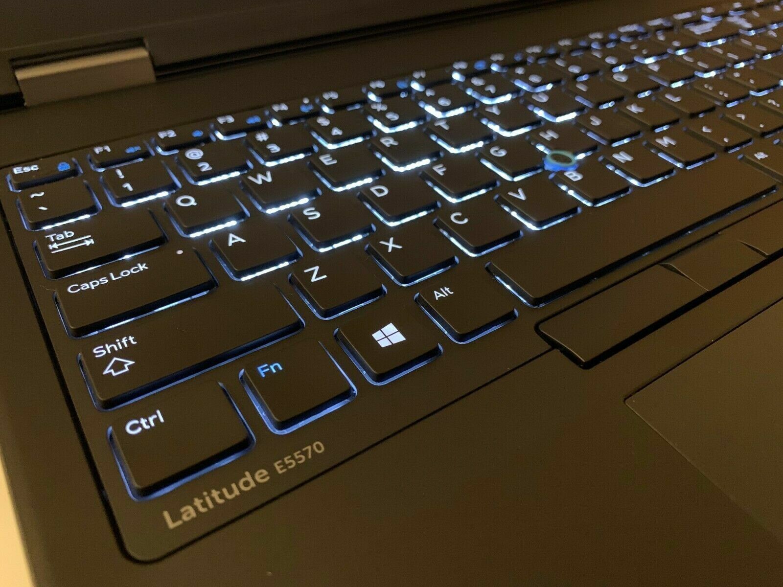 Dell 5570_Windows 11 PRO💻New 512GB M.2 SSD_24GB💻Webcam💥Backlit💥Office 2024