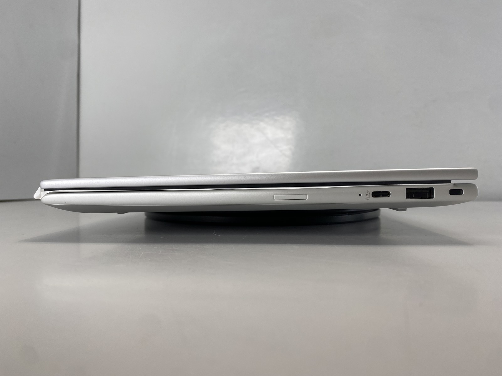 HP Laptop EliteBook 8 G1A 13 AI 13.3″ AMD Ryzen 5 230 256GB- Silver