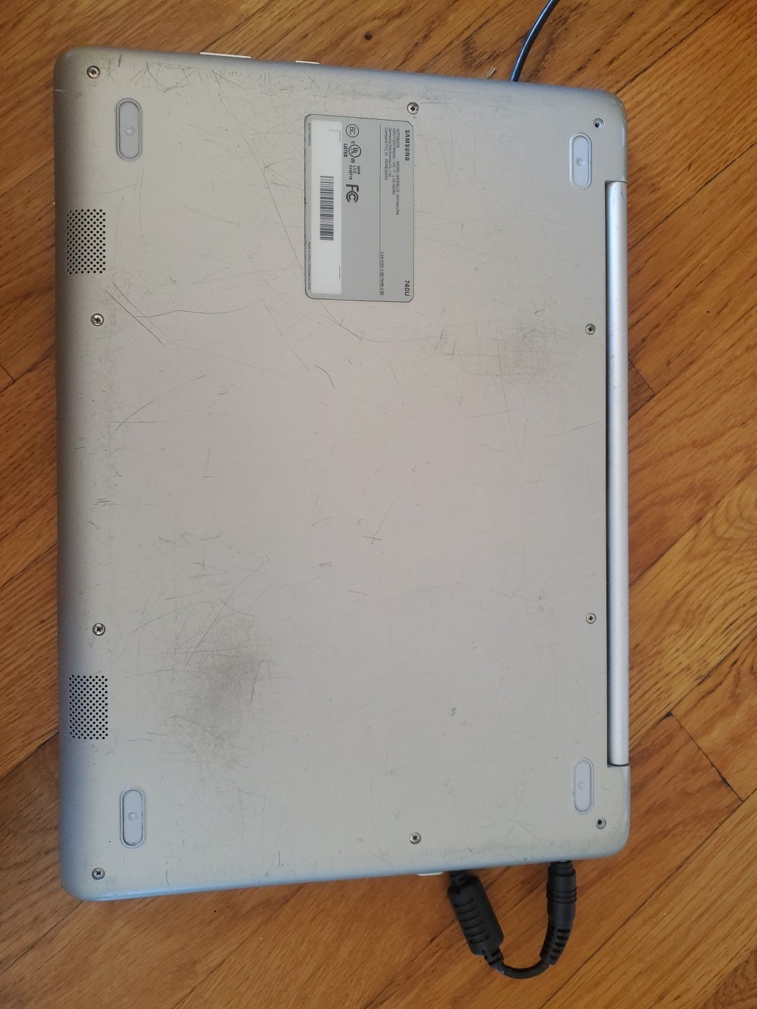 Samsung Notebook 7 Spin 13.3″ Touch Laptop (Intel i5 12 GB RAM) NP740U3M