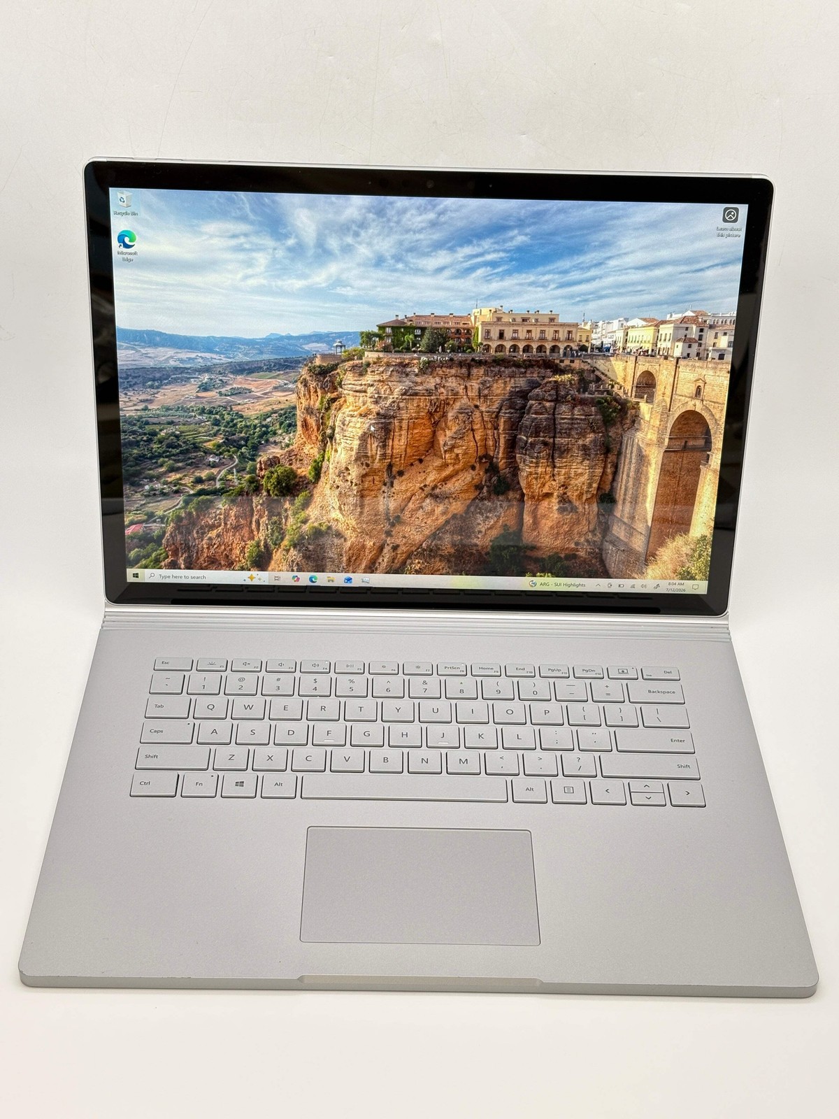 Microsoft Surface Book 3 1899 i7-1065G7 16GB 256GB SSD GTX 1660Ti