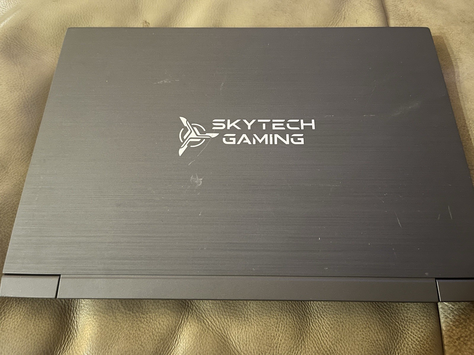 Sky tech Ares Gaming Laptop 15.6” Screen READ AD PARTS OR REPAIR
