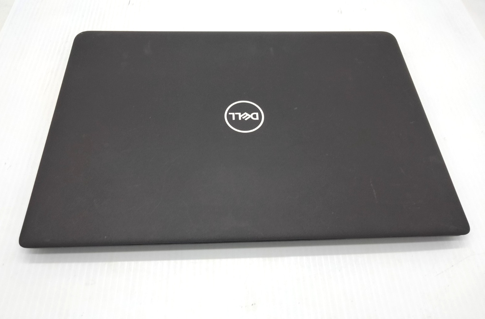 Dell Latitude 3500 15.6″ i7-8565U 1.80GHz No Ram No SSD laptop