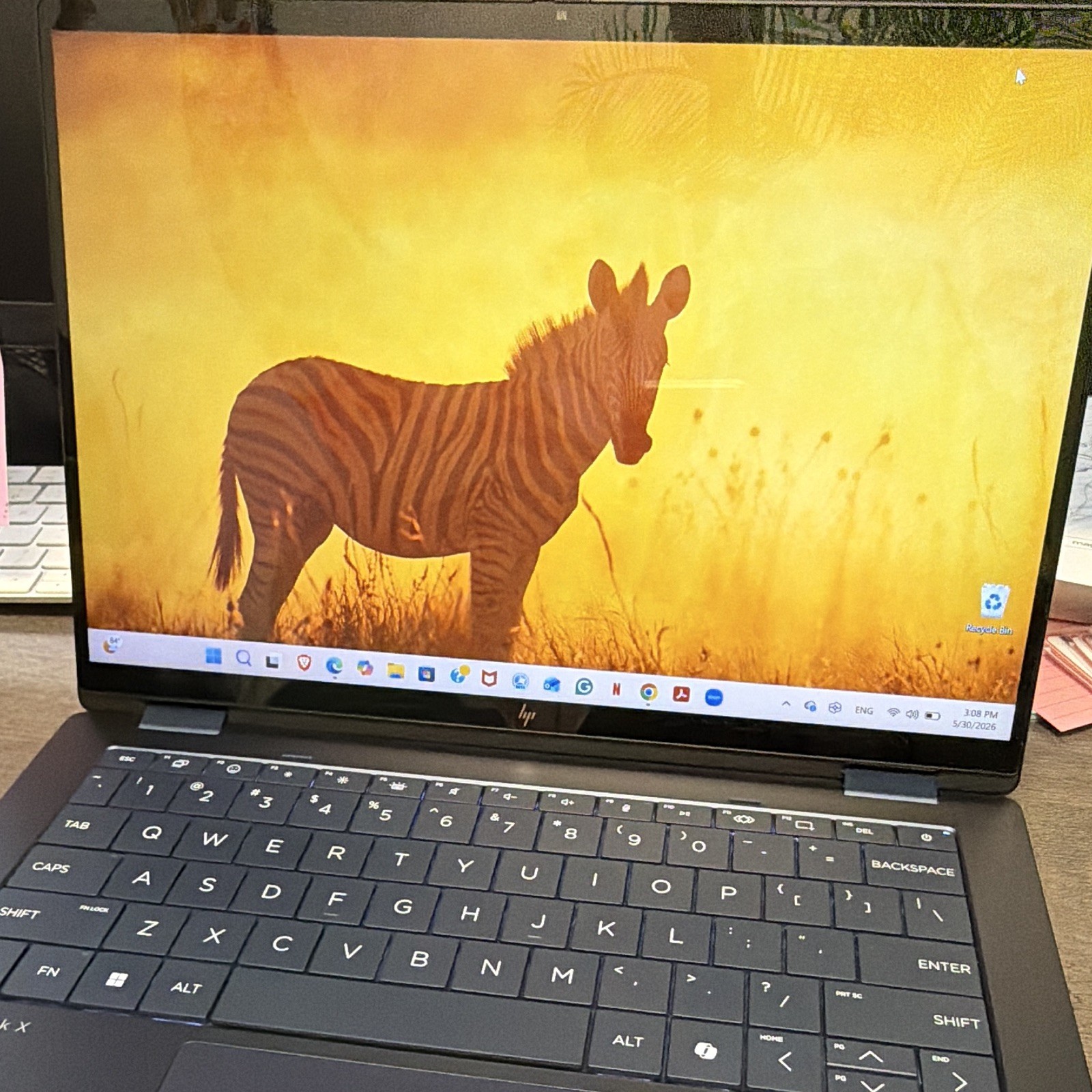 HP OmniBook X 14″ Snapdragon 16GB 1TB SSD Windows 11 2024 Black USB-C HDMI