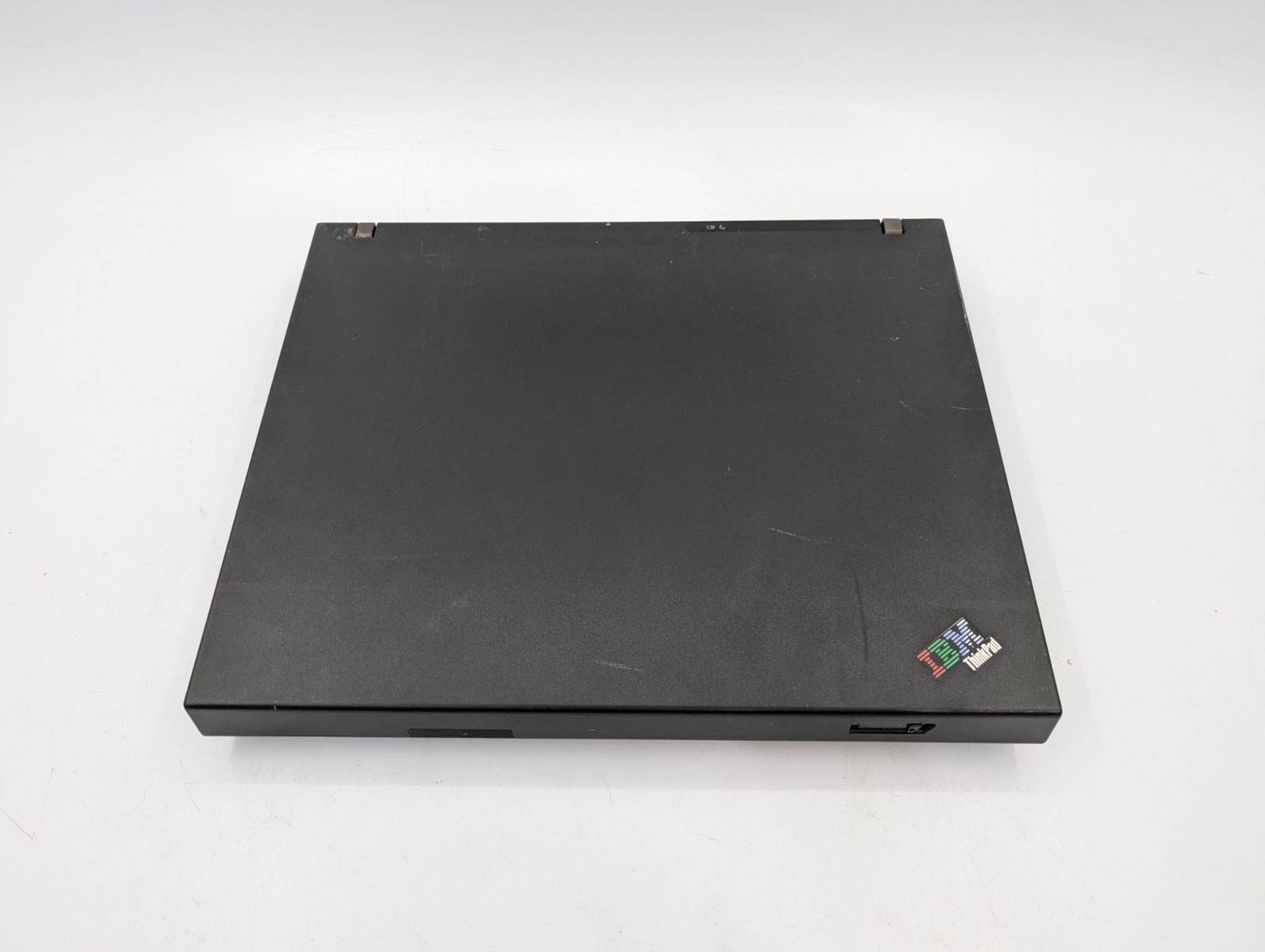 IBM ThinkPad R51 15″ Laptop Pentium M 1.50 GHz Boots to BIOS For Parts