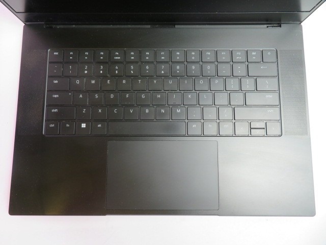RAZER BLADE 15 RZ09-0421PEC3 (2022) i7-12800H 32GB 1TB NVMe RTX 3080Ti WIN 11