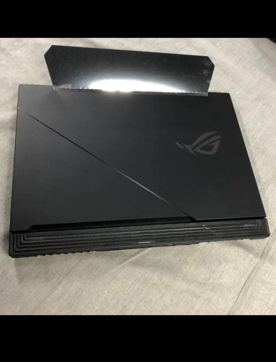 ASUS ROG Strix Scar 17 G732LXS Gaming Laptop Core i9 32GB 2TB RTX 2080 Super
