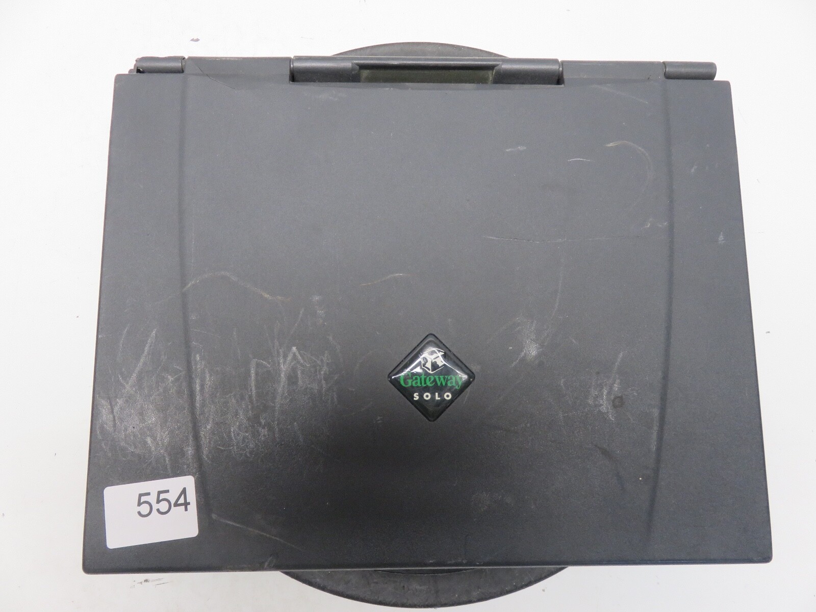 Gateway Solo 2500 Intel Celeron 300MHz 128 MB NO HDD No Batt