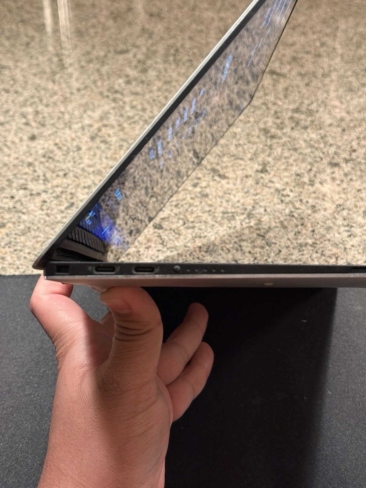 Dell XPS 13 9380 i7-8565U 16GB 512GB NVMe SSD 13.3″ FHD Win 11 Pro