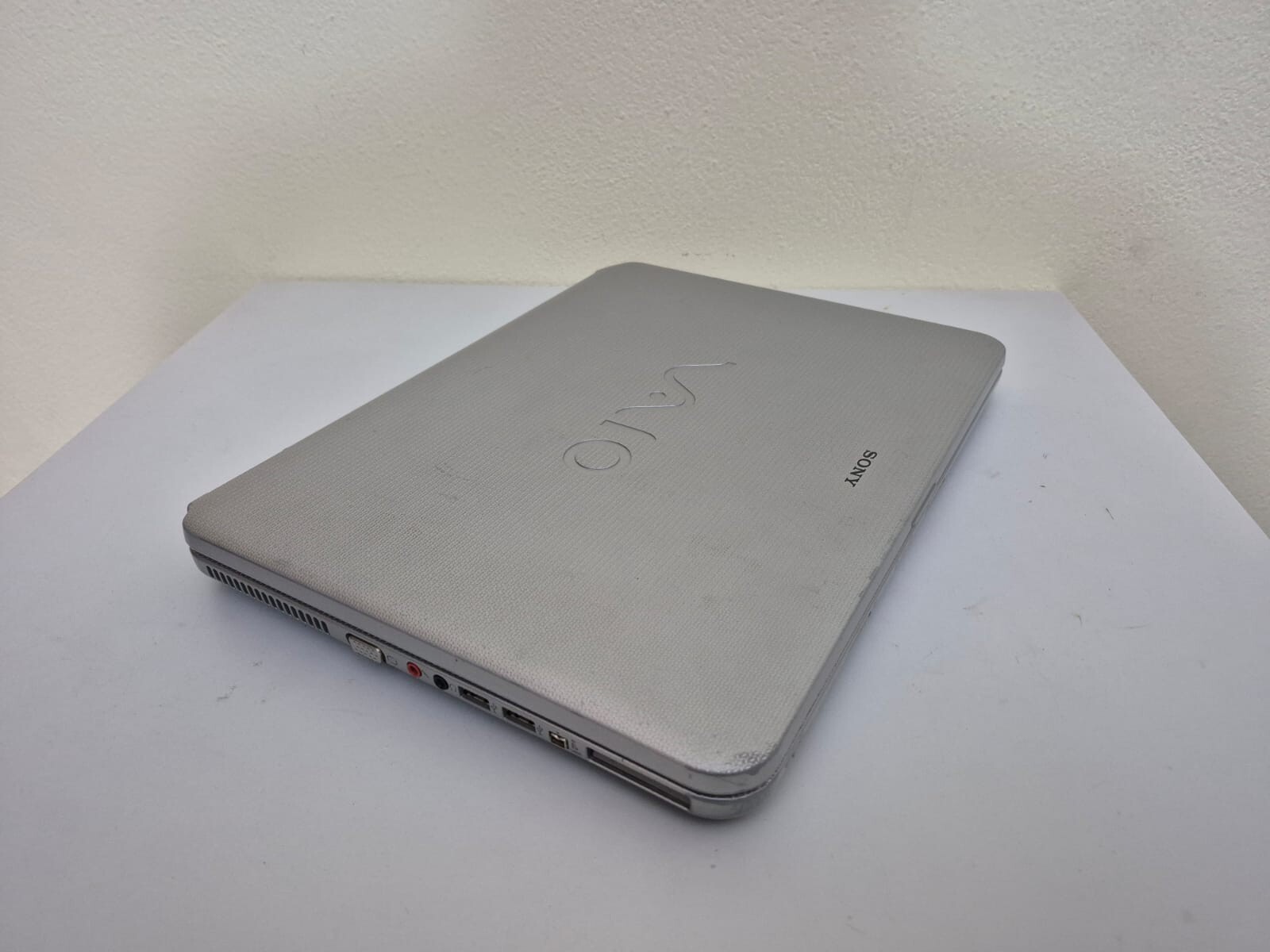 Sony Vaio Laptop Vgn-NS11Z Cpu Intel Core 2 Duo T5800 2.00MHz Broken For Parts