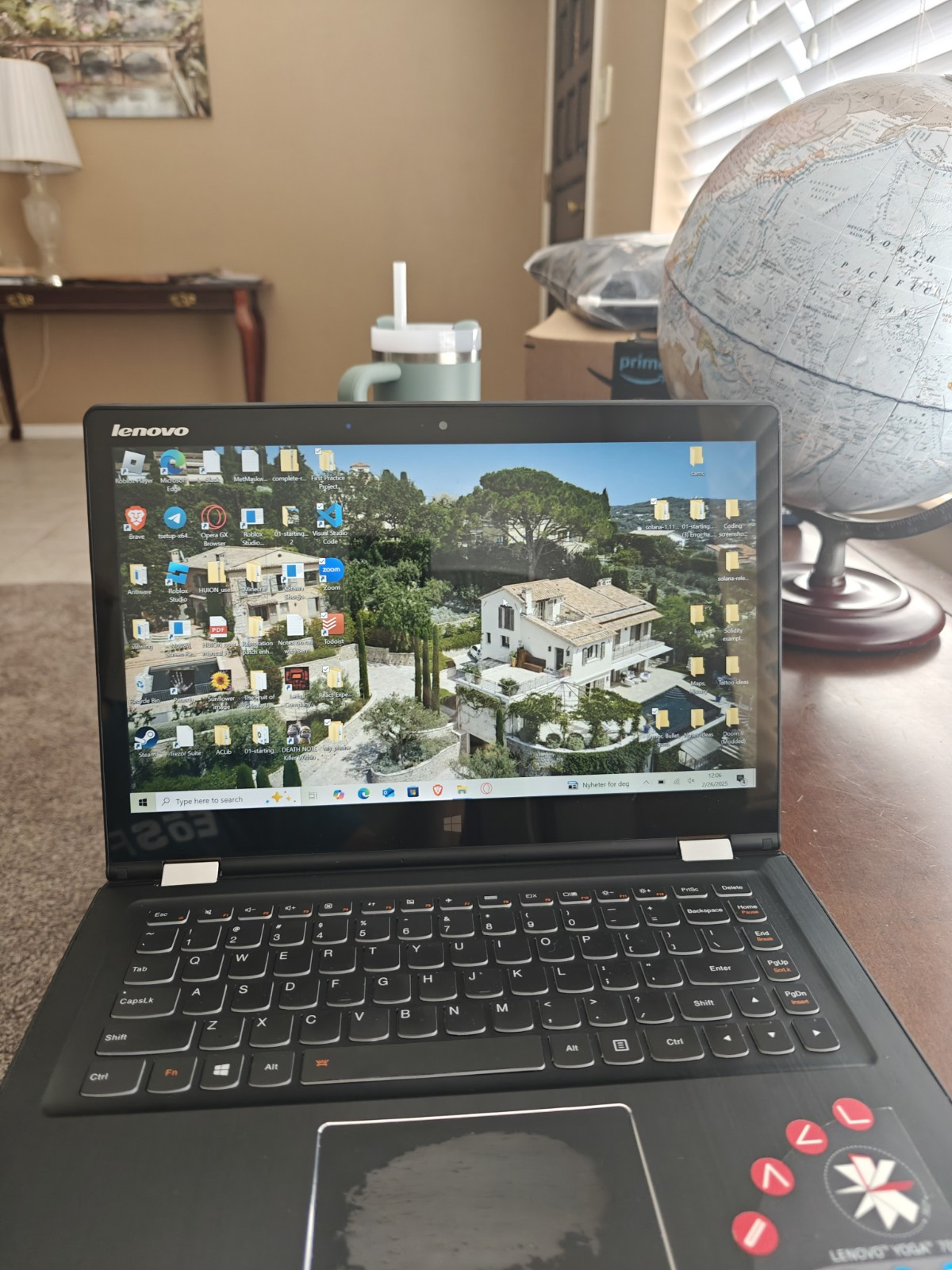 lenovo yoga 700 14isk, i7 6th Gen, Touch Screen, Foldable