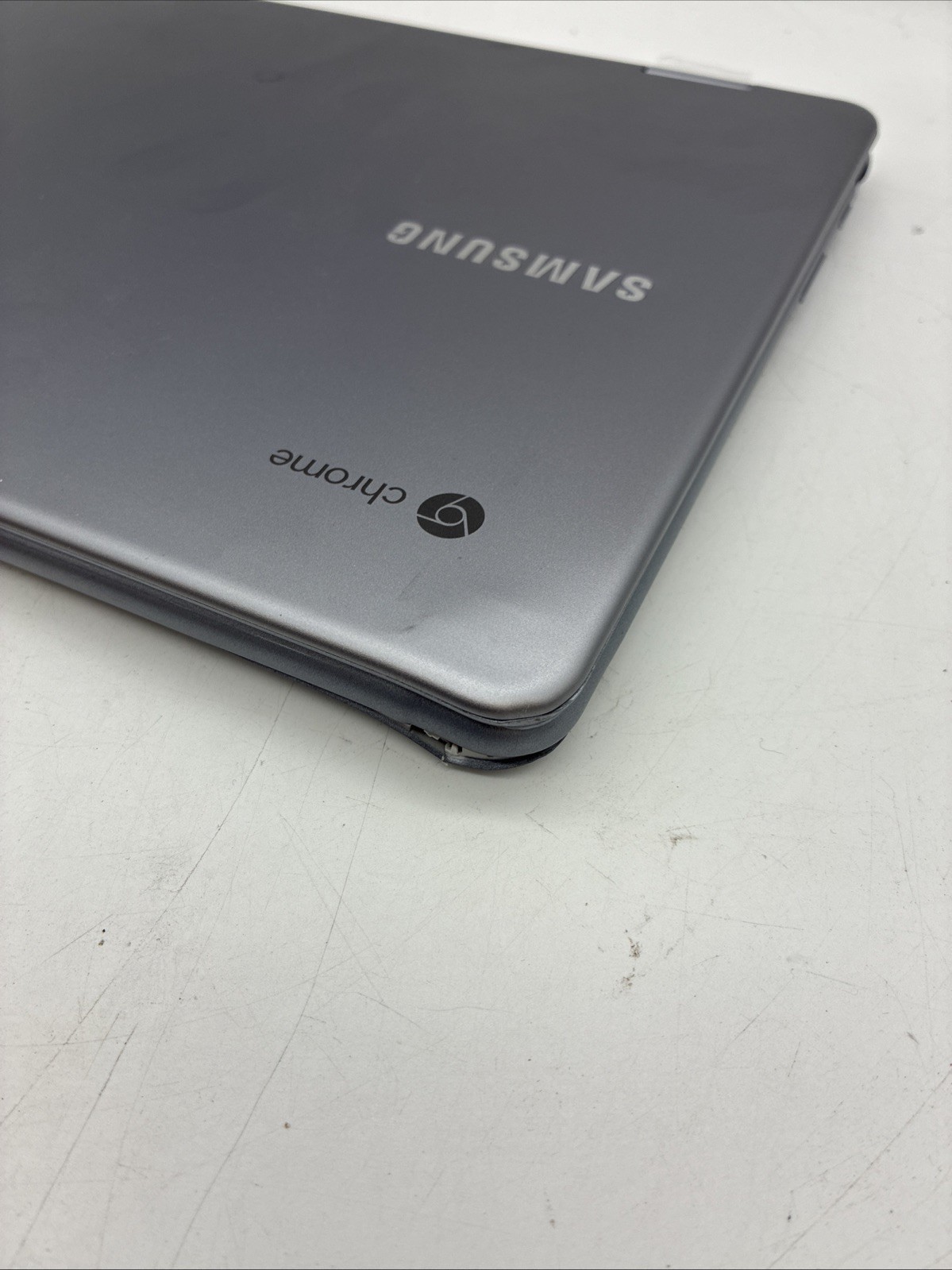 Samsung Chromebook Plus XE521QAB 12.2″ Intel Celeron Touch Screen READ!! (L62)