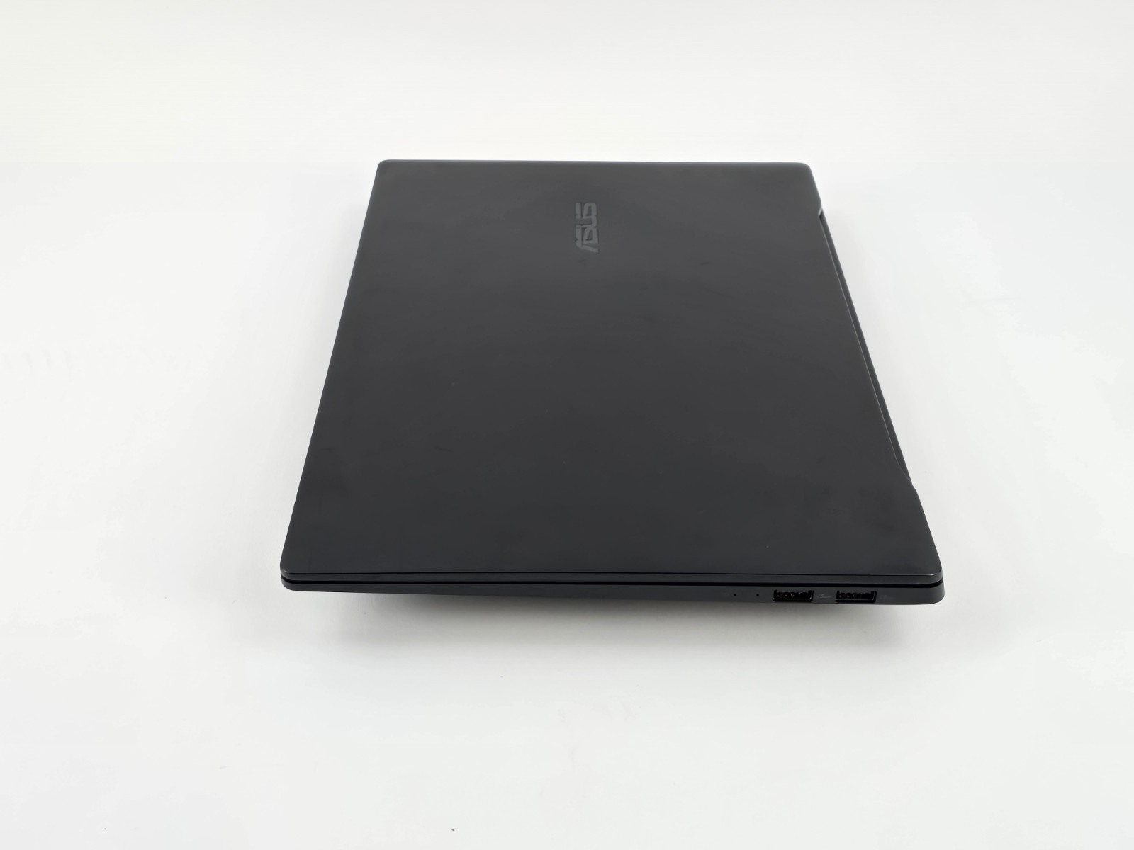 ASUS Vivobook S 14 14″ OLED (Core Ultra 5 226V, 16GB RAM, 512GB SSD) – Good