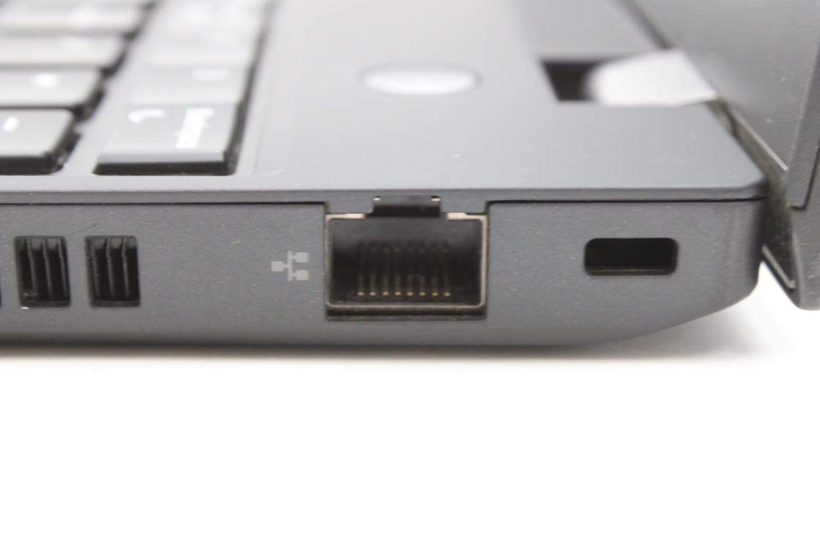 Lenovo ThinkPad T15 Gen 2i Used 15.5″ i5-1135G7, 256GB NVMe, 8GB RAM