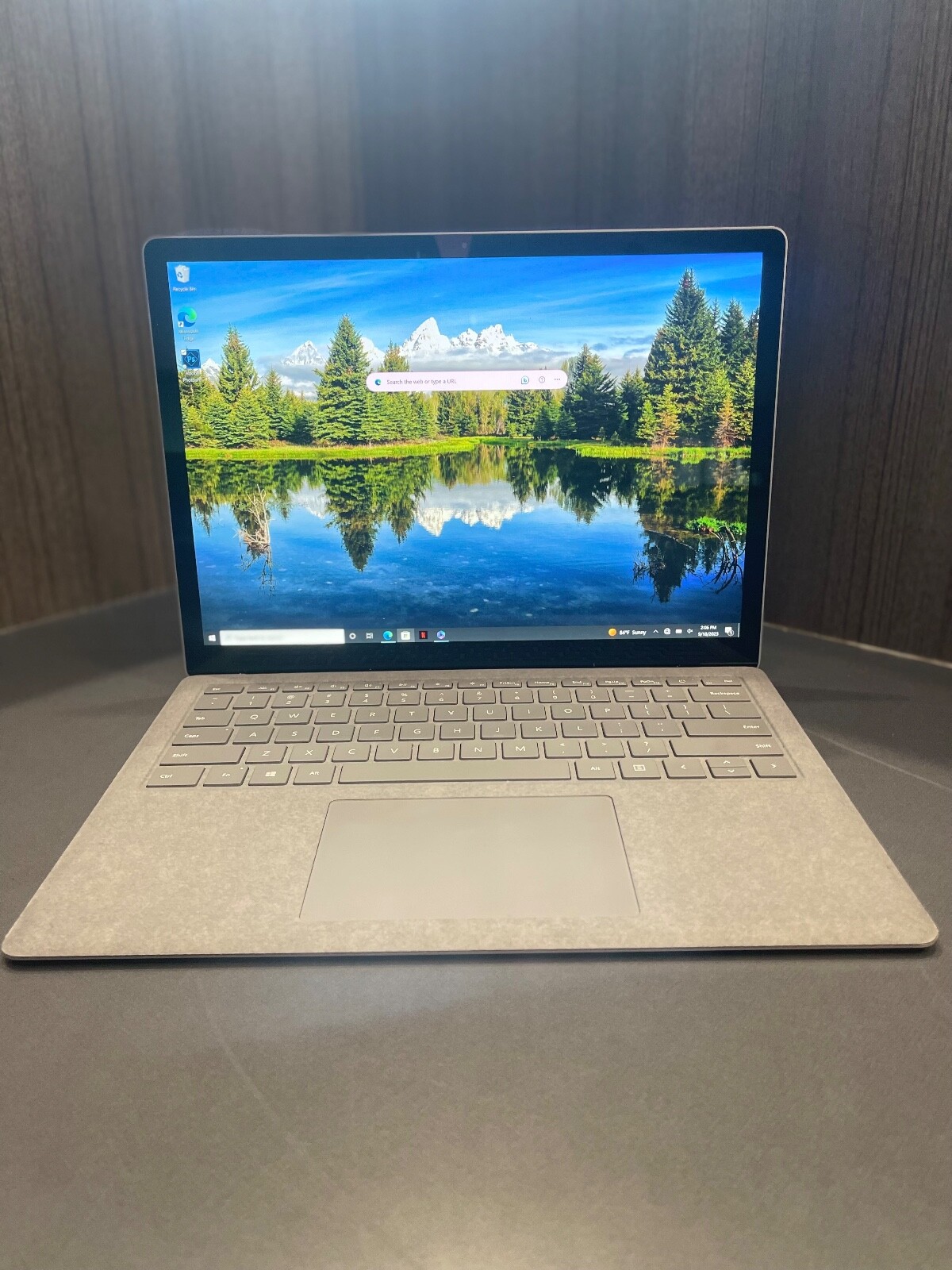Microsoft Surface Laptop 5 13.5” Touch (256GB SSD, Intel Core i5 12th Gen.,…