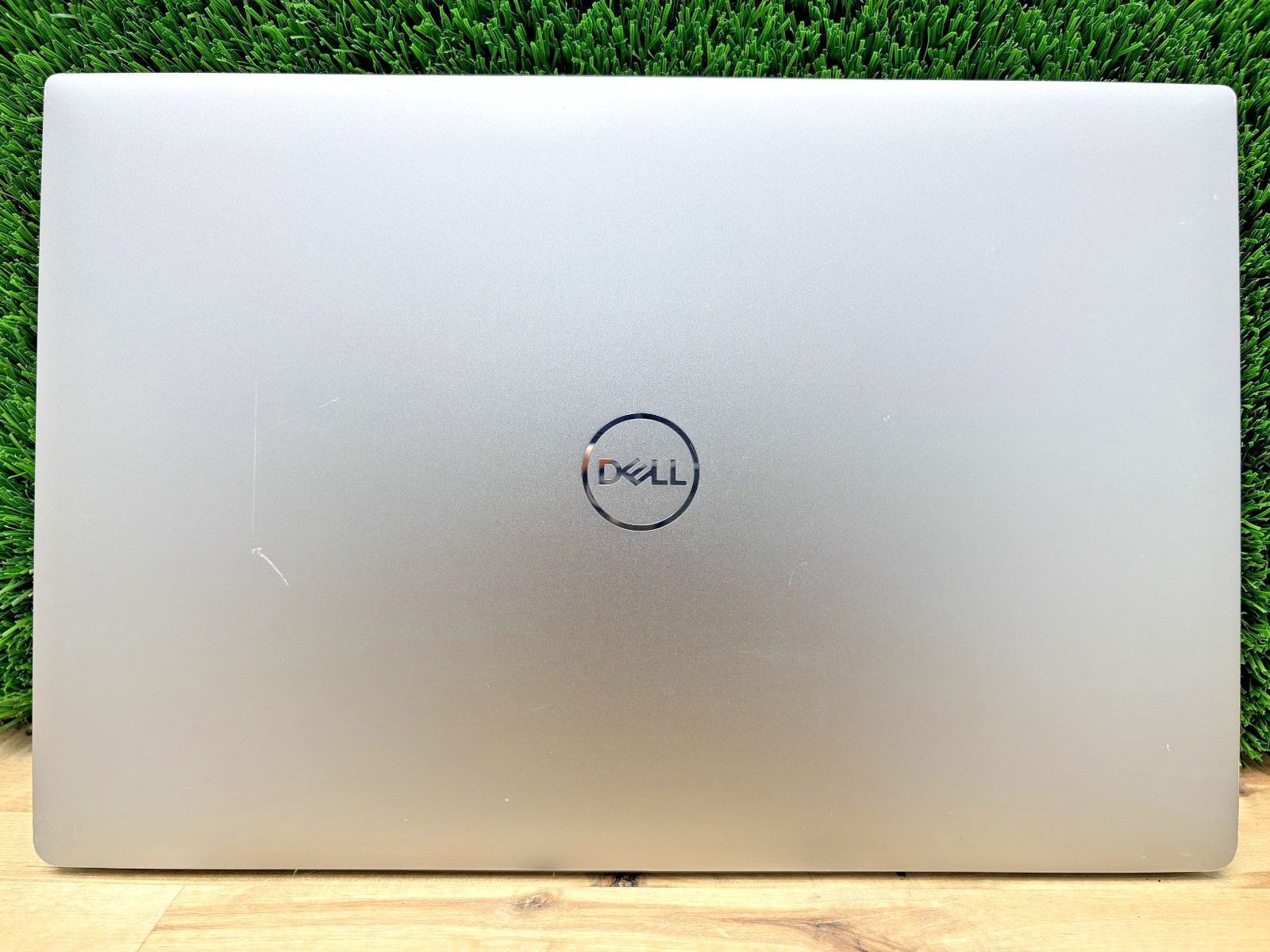Dell Precision 5540 TS Xeon E-2276M 2.80GHz 32GB RAM 256GB SSD Nvidia Q T2000*
