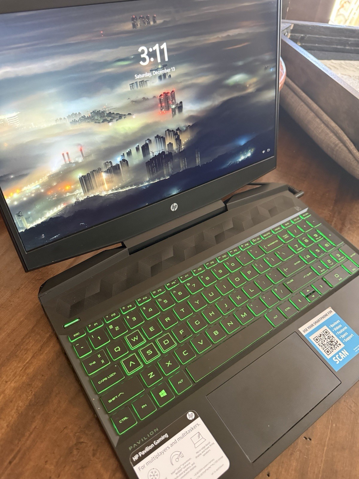 HP Pavilion Gaming Laptop 15.6″ Windows 10 Black Green Backlit Keyboard