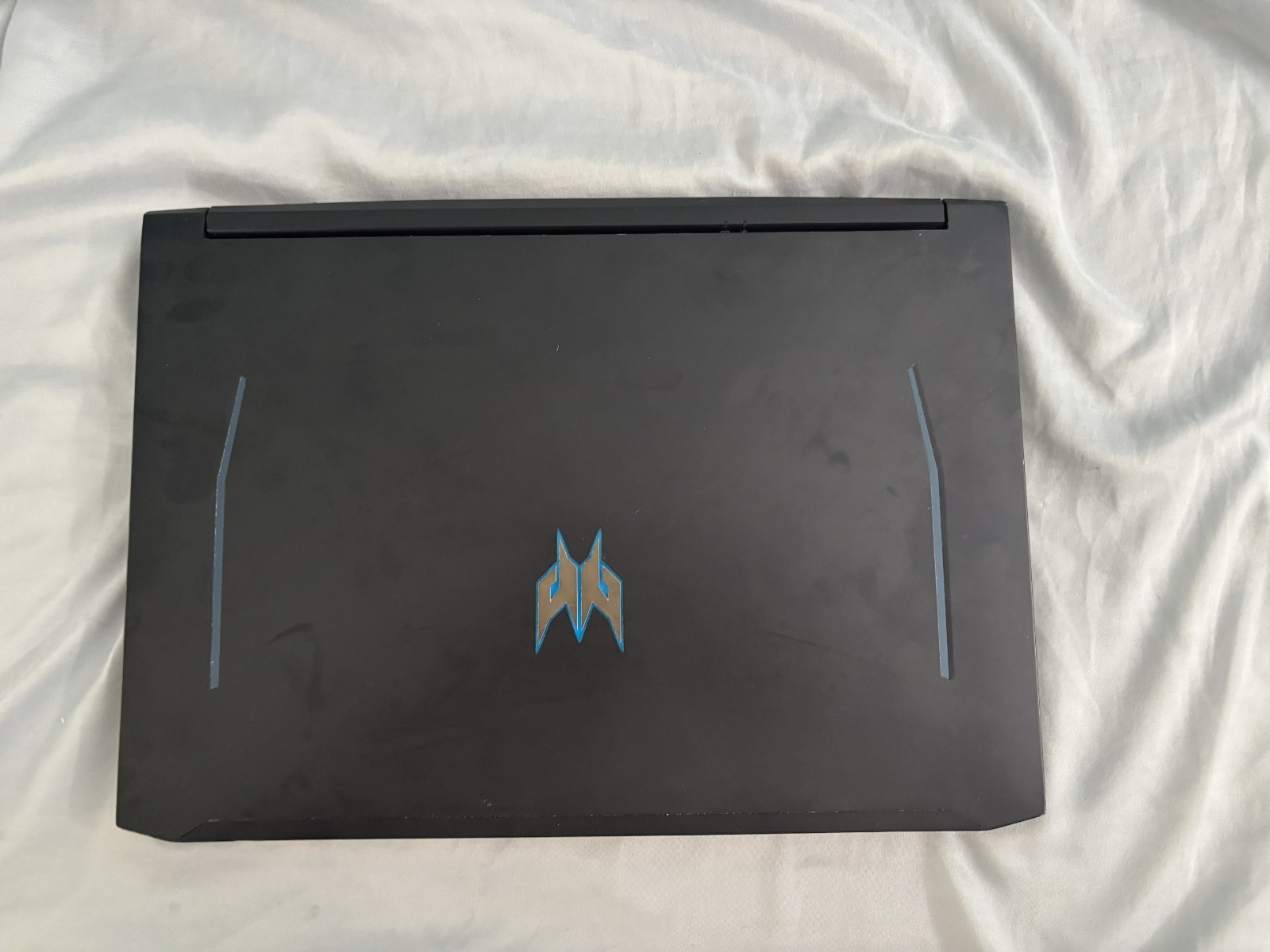 Acer Predator Triton 500 PT515-52-73L3 15.6″ (512GB SSD, Intel Core i7 10th…