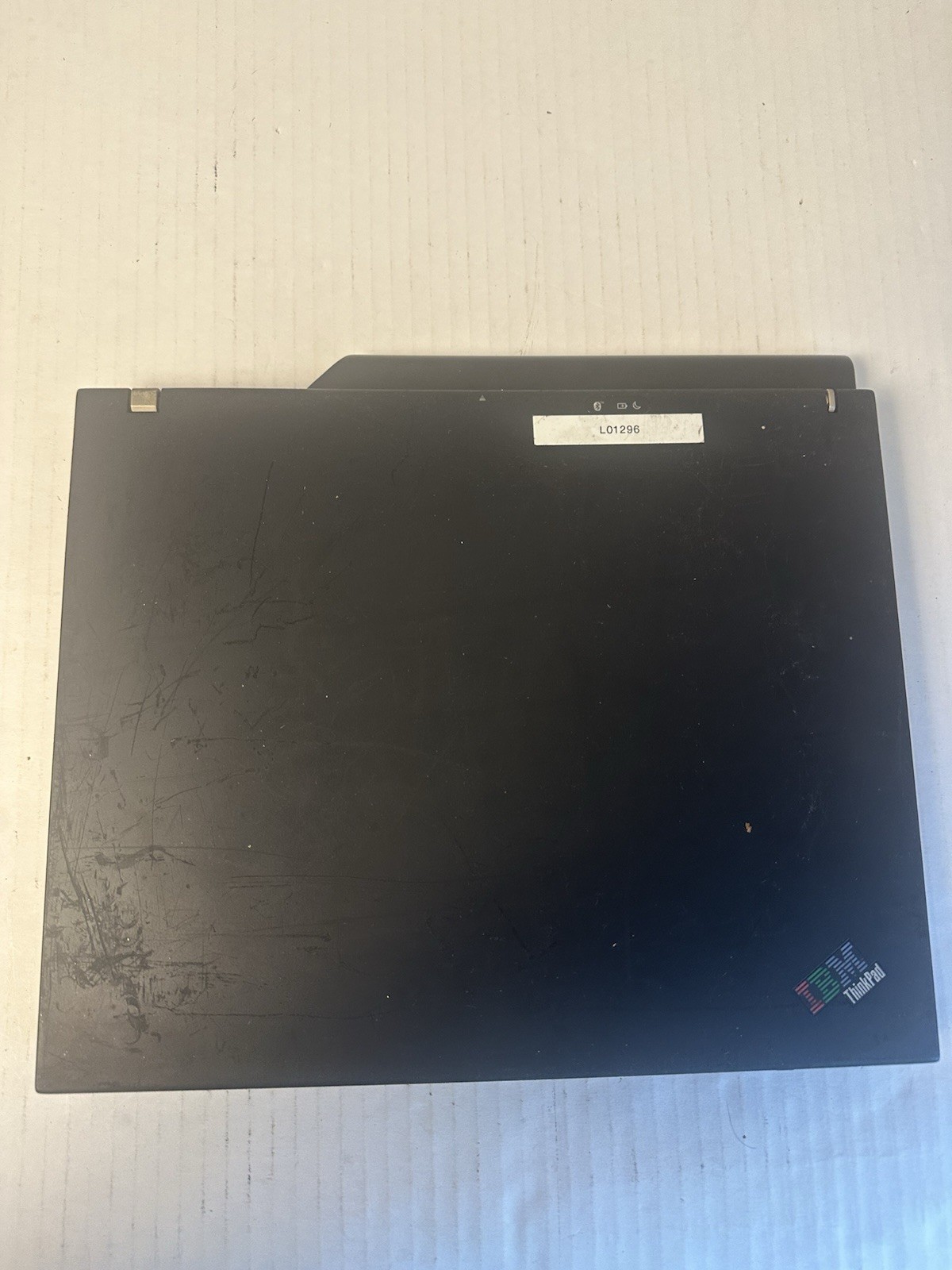 IBM ThinkPad T42p Type 2373 Laptop Intel Pentium M Windows XP Vintage Untested