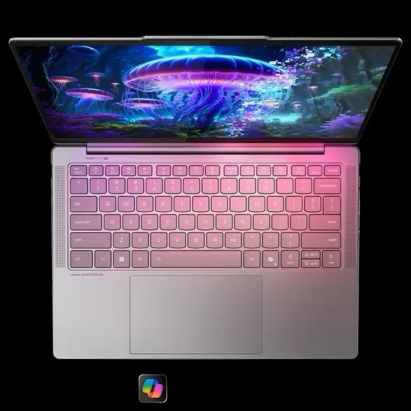 Lenovo Slim 7i 14″ WUXGA OLED Touch Aura Edition Ultra 7 258V 32GB RAM 1TB SSD
