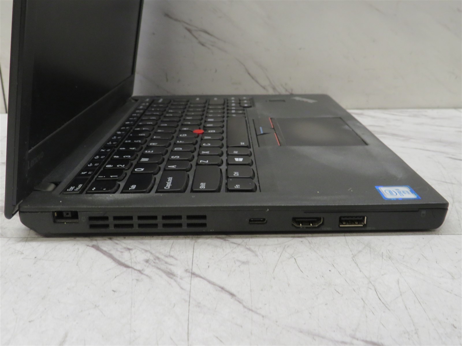 Lenovo ThinkPad X270 Intel Core i5-6300u @ 2.40GHz 8GB RAM 12.5″ Laptop With AC