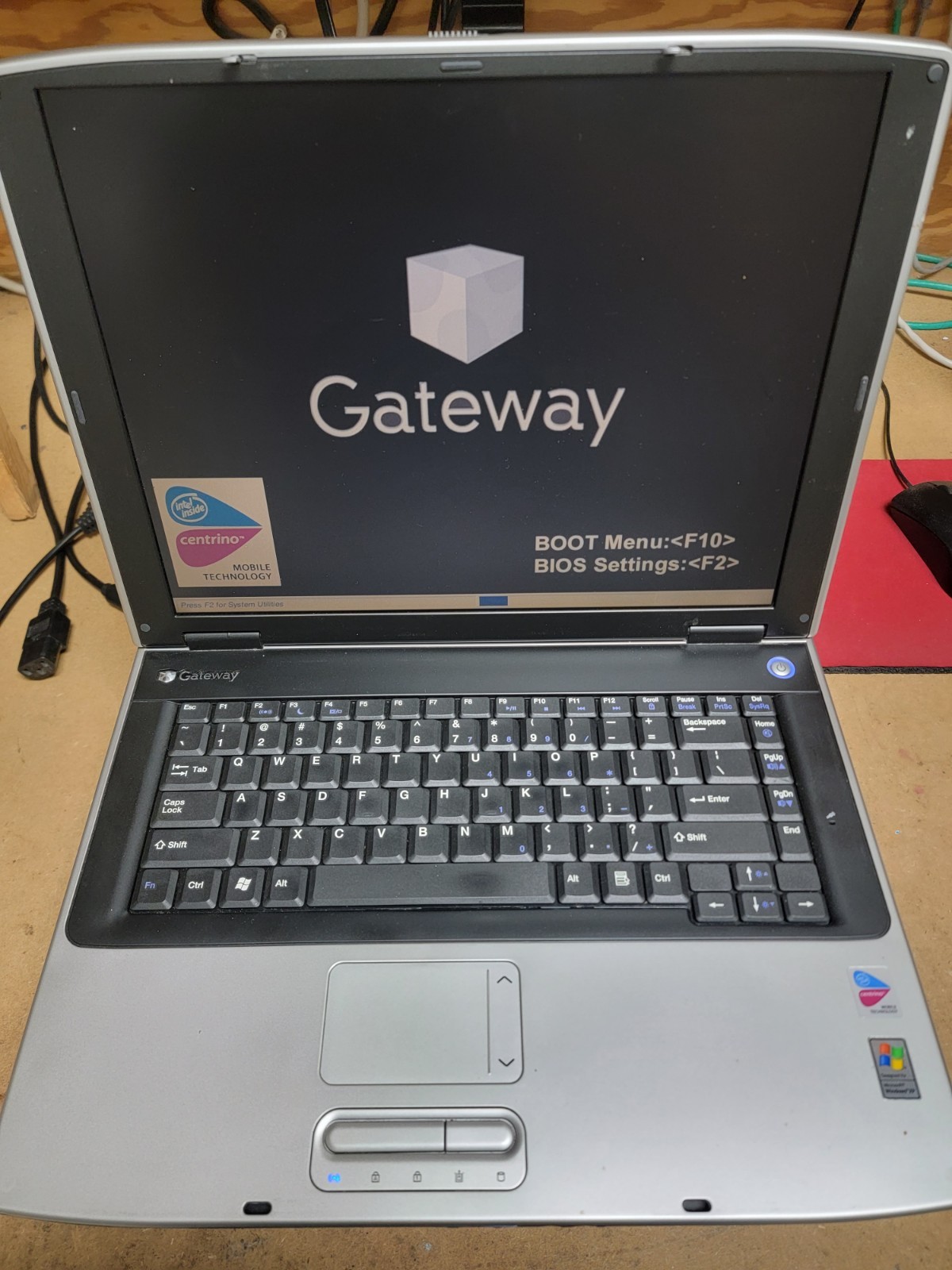 GATEWAY M460 LAPTOP – PENTIUM M 1GB – FOR PARTS OR REPAIR