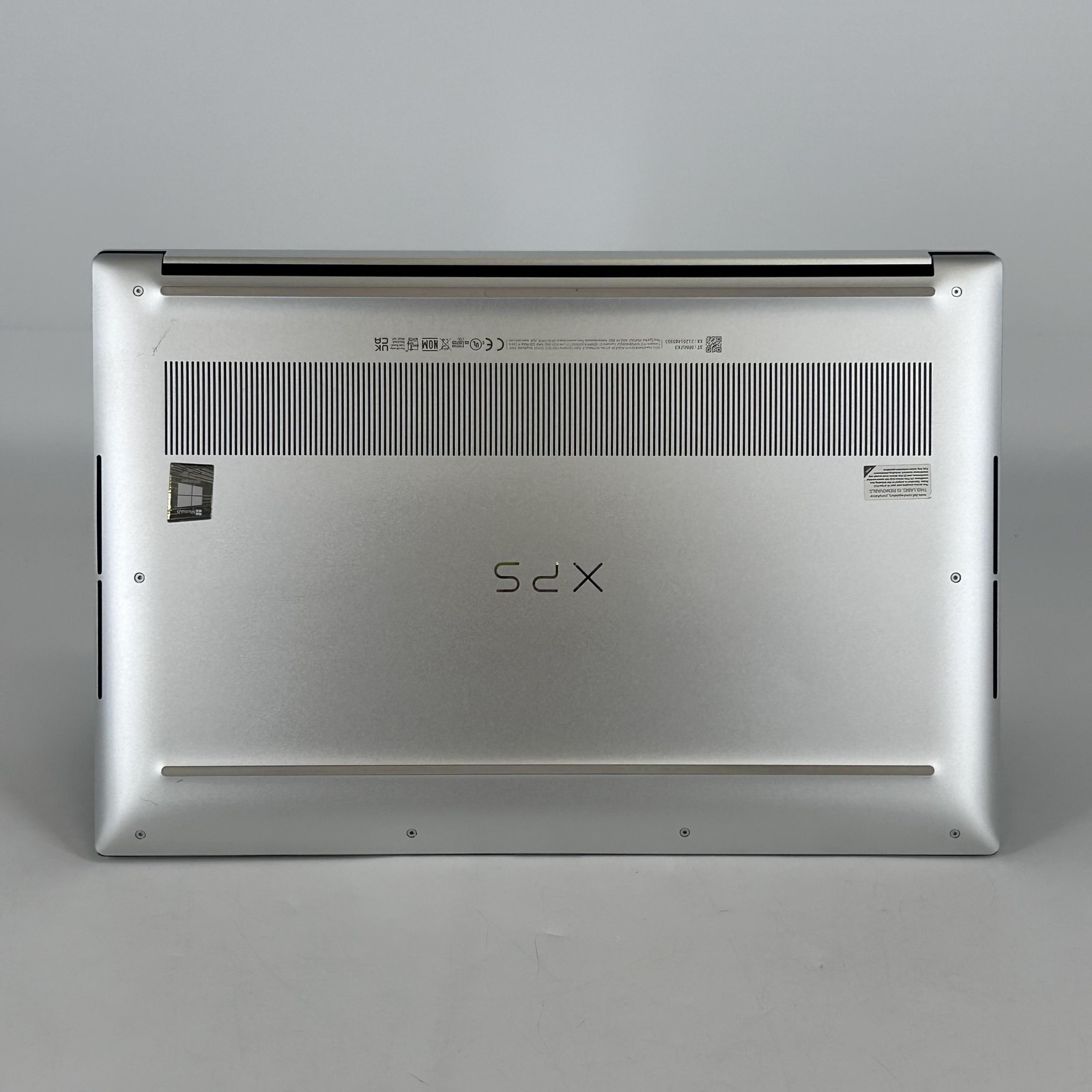 Dell XPS 15 9510 FHD+ i9-11900H 2.50GHz 32GB 1TB SSD RTX 3050 Ti WORN C KEY