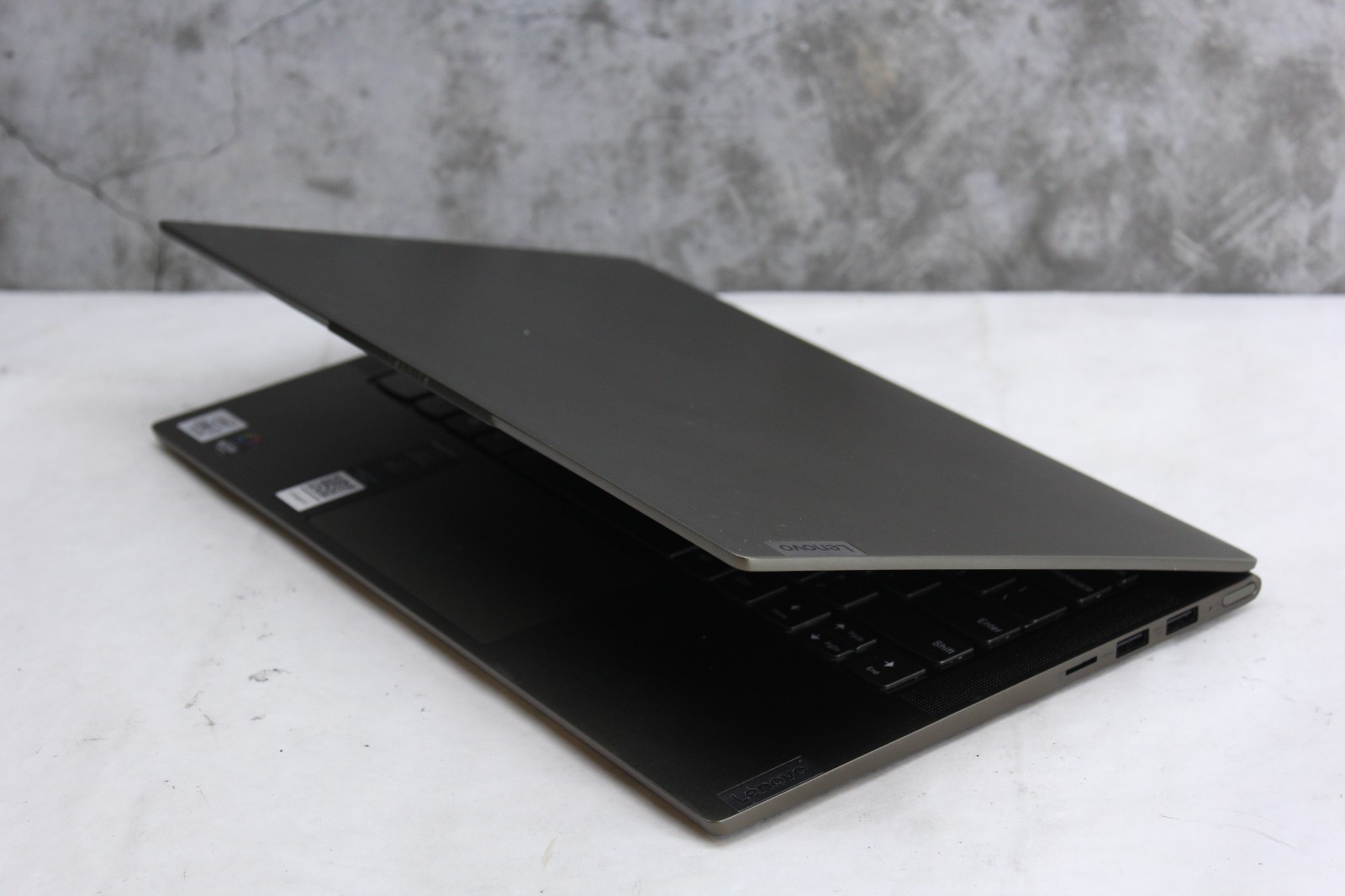 Lenovo IdeaPad Slim 7 14IIL05 | No POST, Bad Bat, No SSD | i7 10th Gen AS-IS