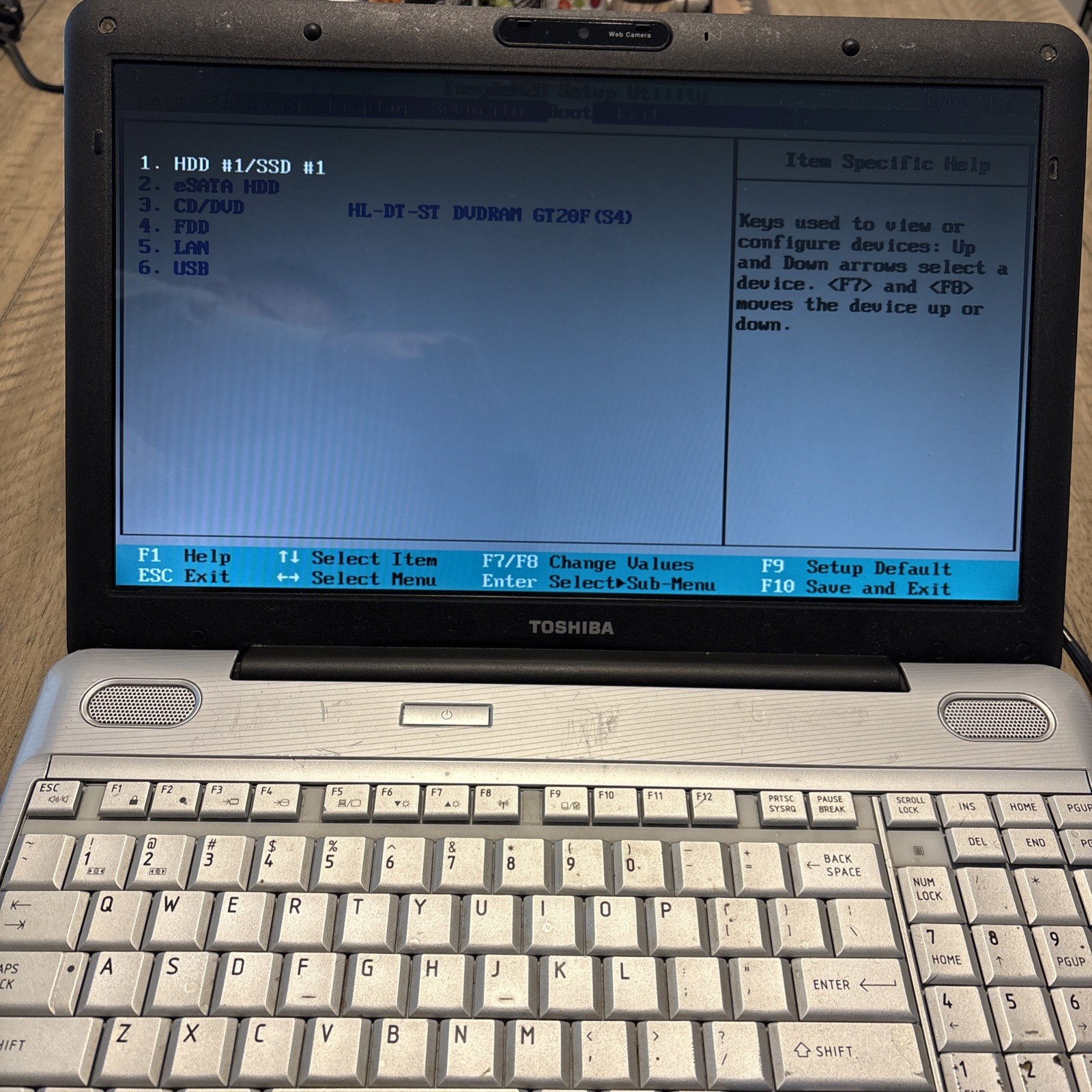 Toshiba Satellite L505-ES5018 Pentium dual Core T4400 2.20GHz Laptop