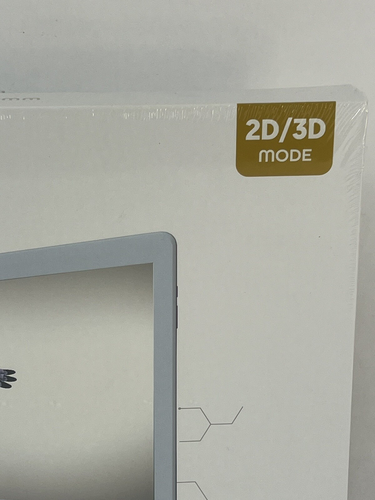 IQH3D Skyy Tablet 128GB Storage Gold Color Android 8.0 No Glasses 3D New Sealed
