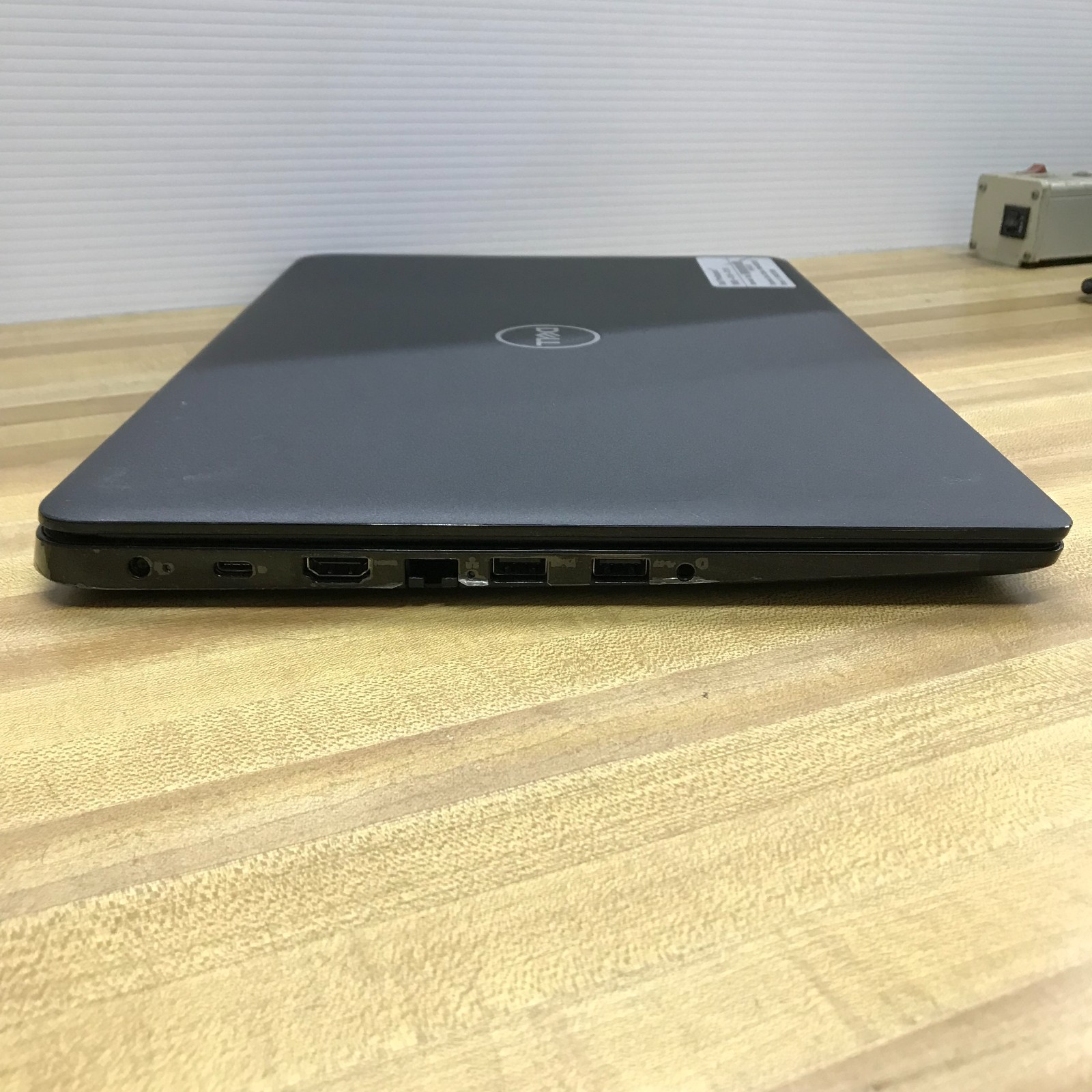 Dell Latitude 3500 15.6″ i5-8265u 1.6GHz 16GB RAM 256GB SSD (Windows 11 Pro)