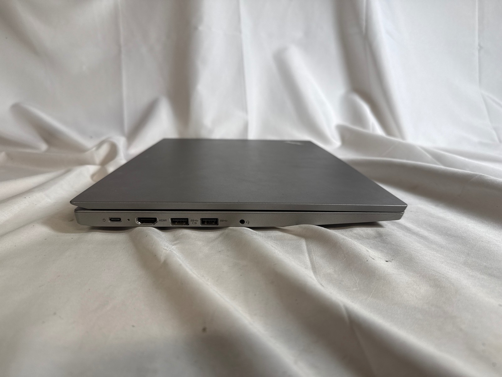 Lenovo ThinkPad E580 Intel Core i7-8550U 8 GB 256GB SSD 15.6″