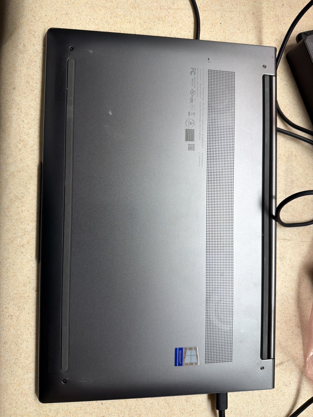Lenovo Yoga C940-14 FHD Touch – 10th gen i7-1065G7-12GB – 512GB SSD – Gray
