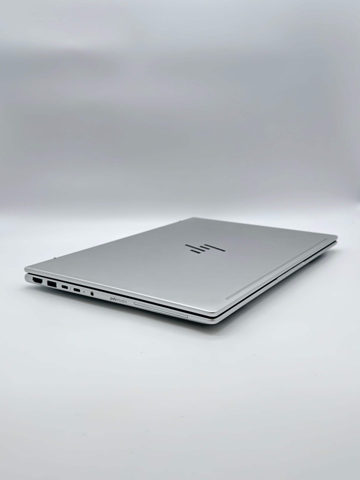 HP EliteBook 6 G1a 14″ Ryzen 5 PRO 230 32GB RAM 256GB SSD Radeon 760M Silver