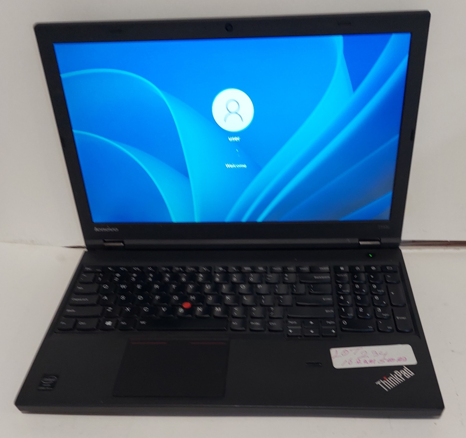 LENOVO THINKPAD T570 i5 7TH GEN 750HD 8 RAM GOOD CONDITION