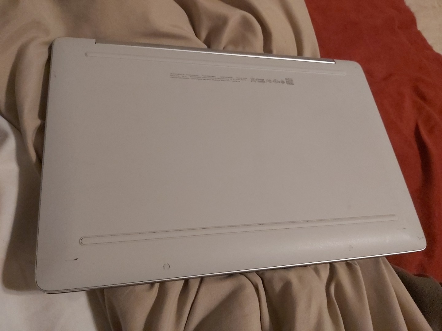 HP Chromebook – 14a-na0023cl 14″ (64GB eMMC, Intel Celeron N4000, 2.60GHz, 4GB)