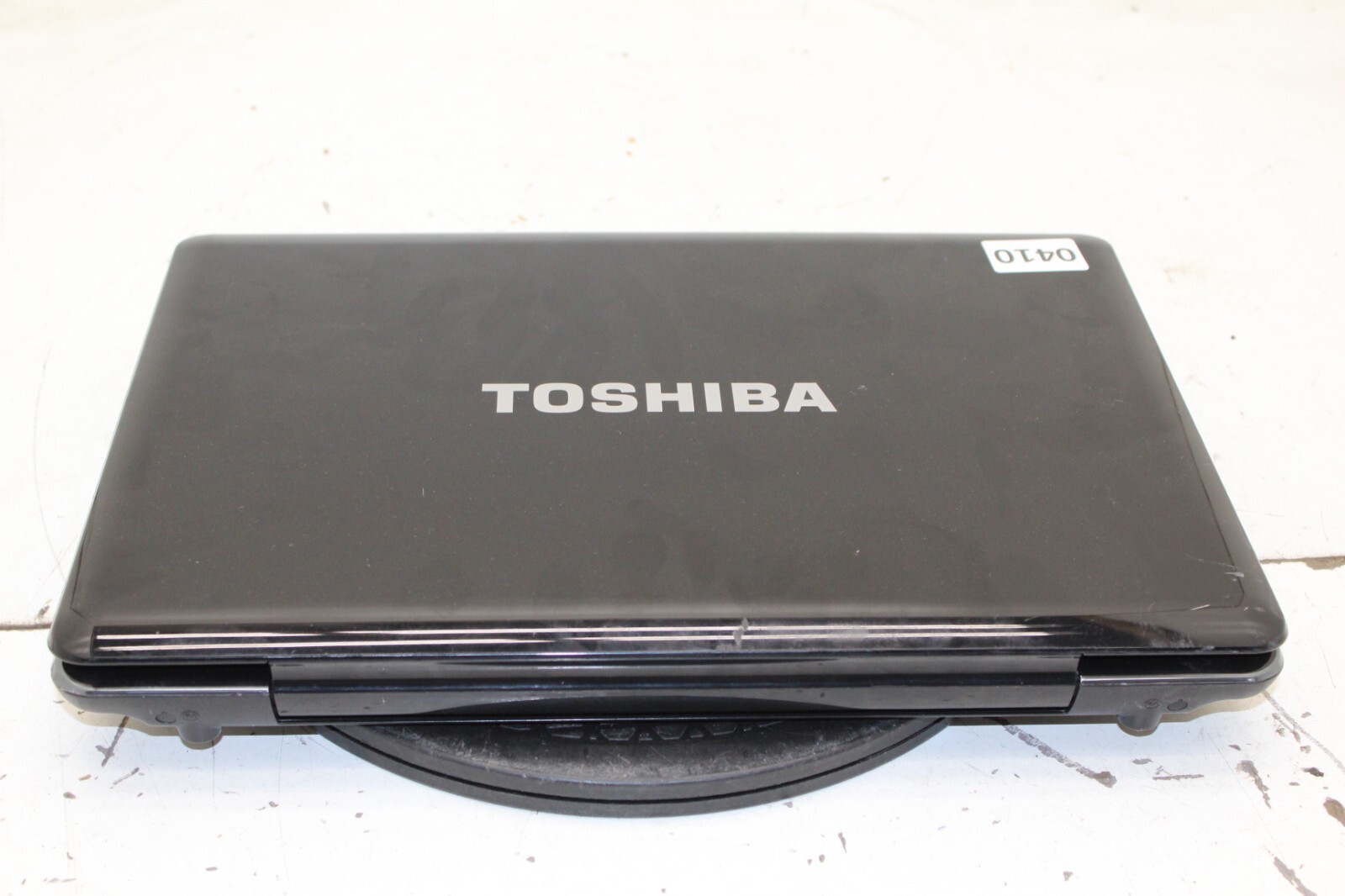 Toshiba Satellite A355D-S6921 Laptop AMD Turion x2 3GB Ram No HDD or Battery