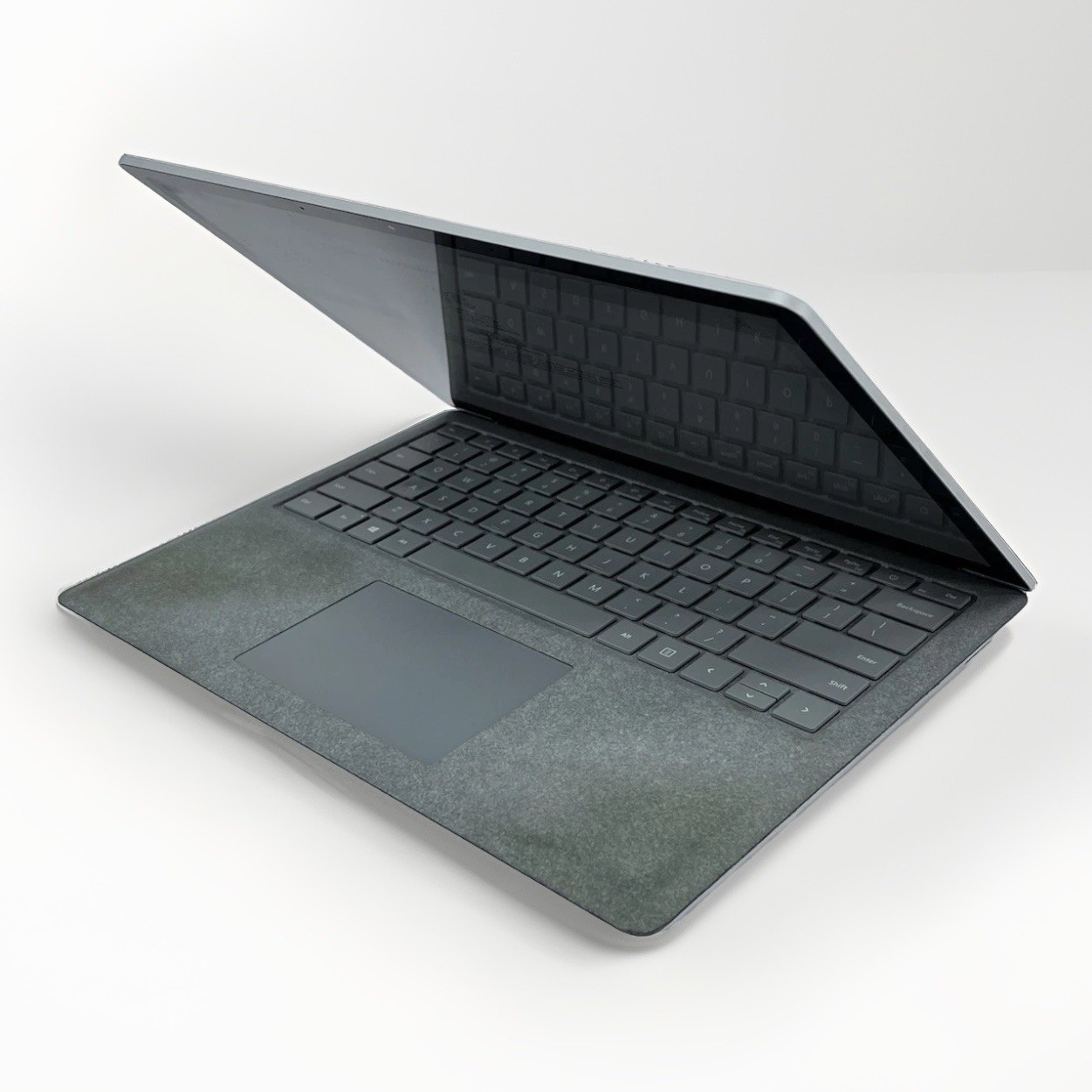 Microsoft Surface Laptop 2 13″ i7-8650U @ 1.90GHz 8GB 256GB *Grade C*