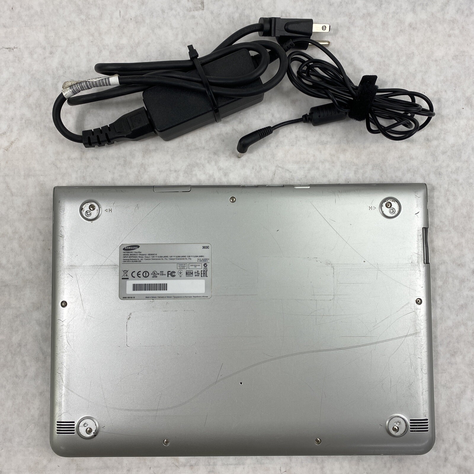 Samsung Chromebook XE303C12 16GB eMMC 1.7GHz 2GB DDR3L 0.3MP webcam 46% BATTERY