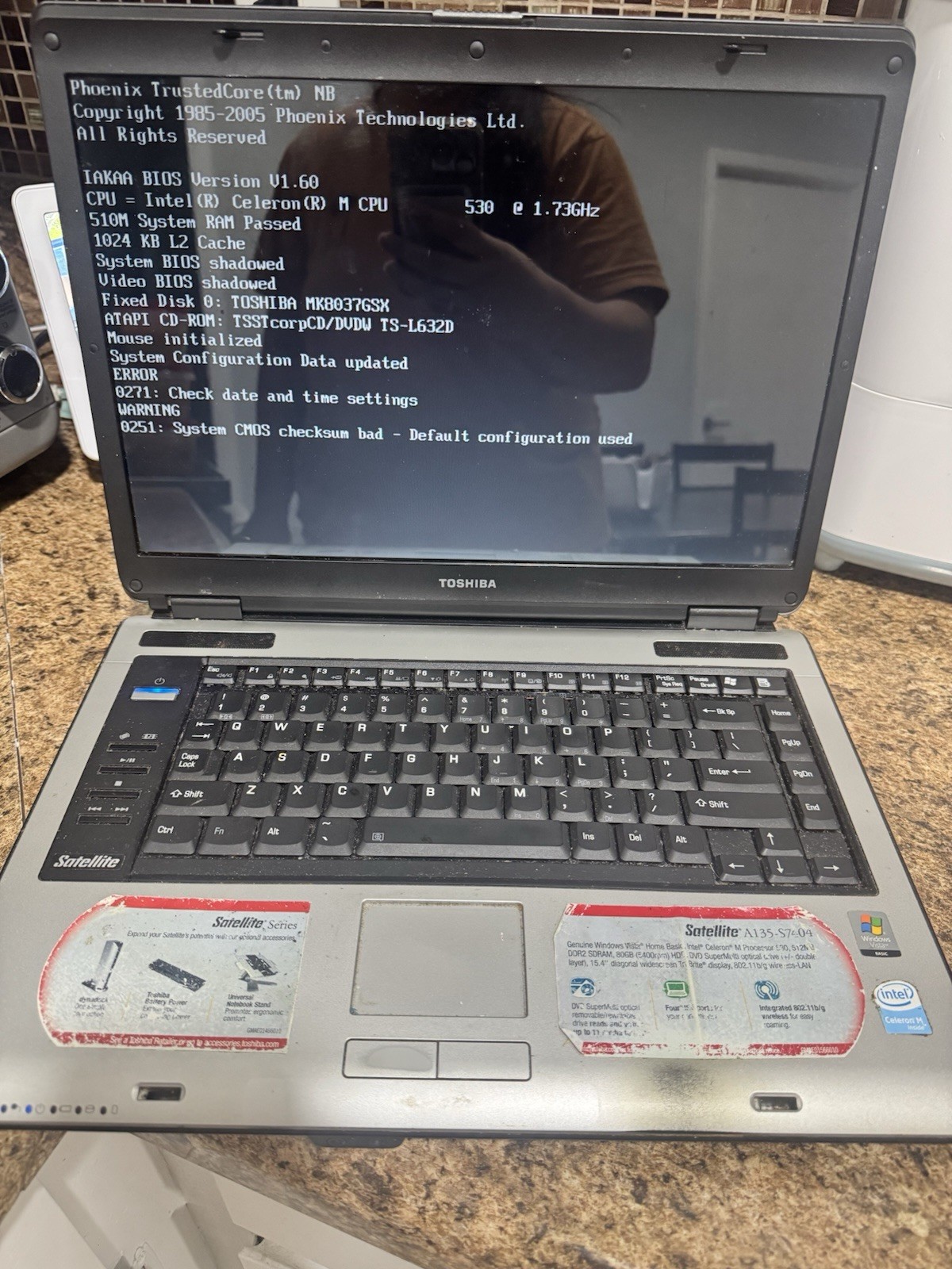 Toshiba Satellite A135-S4794 15.4″ XP Home Celeron 1.73GHz 512MB 80GB