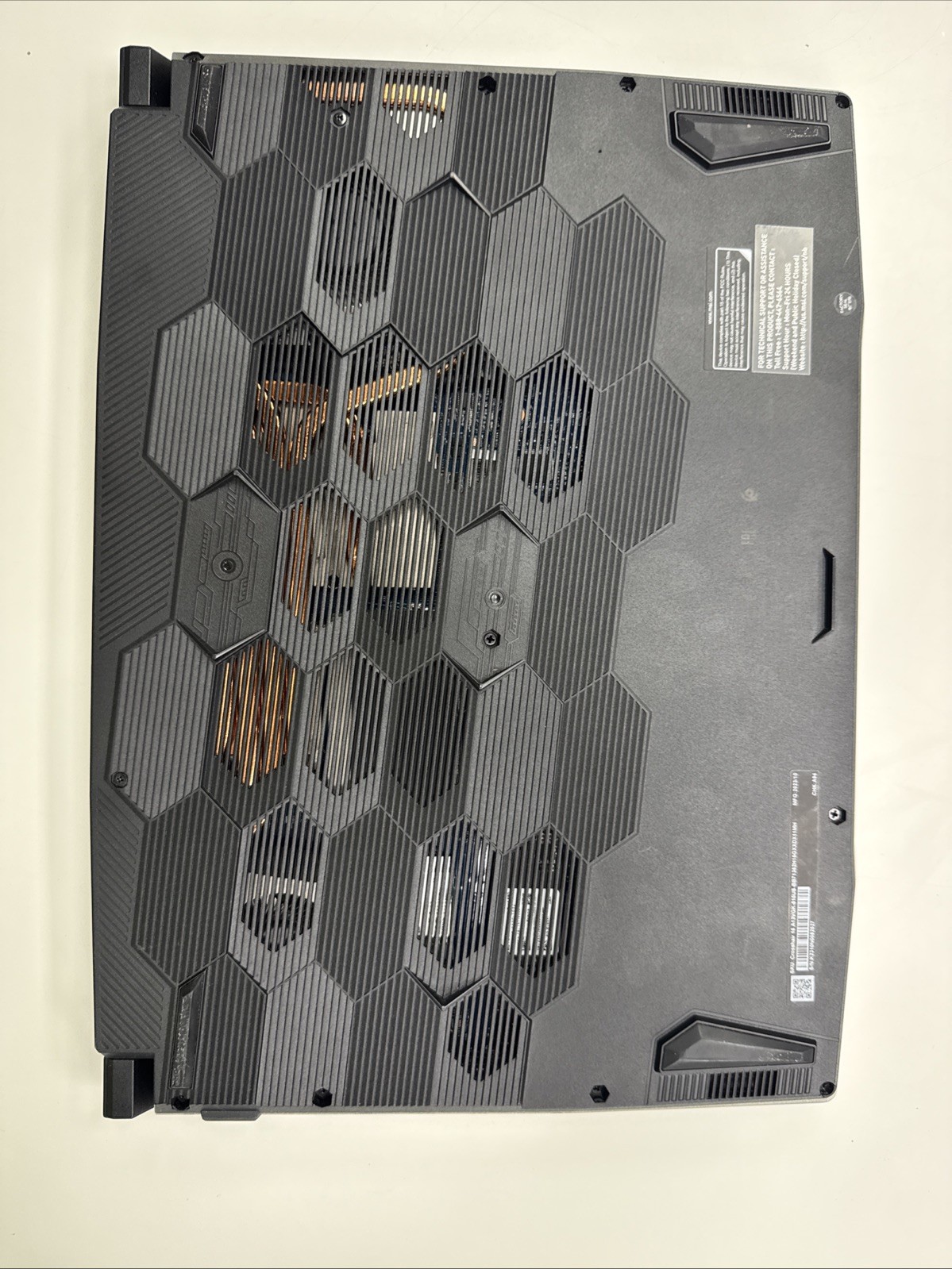 MSI Crosshair 16 Gaming Laptop i7-13620H RTX 4070 16GB RAM 1TB SSD 144Hz WIN11