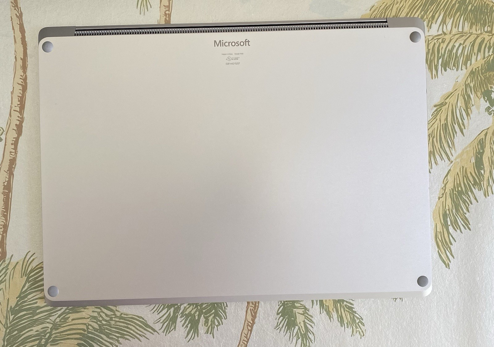 Surface Laptop 4 13.5″ i5 8GB 256GB SSD Win 11 Silver +1 YR Microsoft 365 & Case